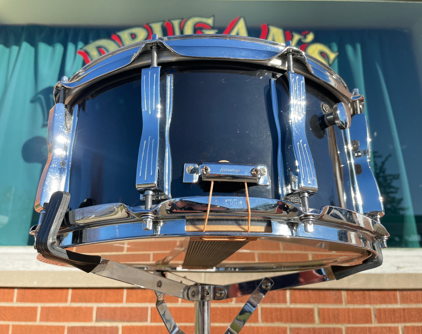 1980s Ludwig 6.5x14 Rock/Concert Snare Drum Black Cortex Monroe Badge