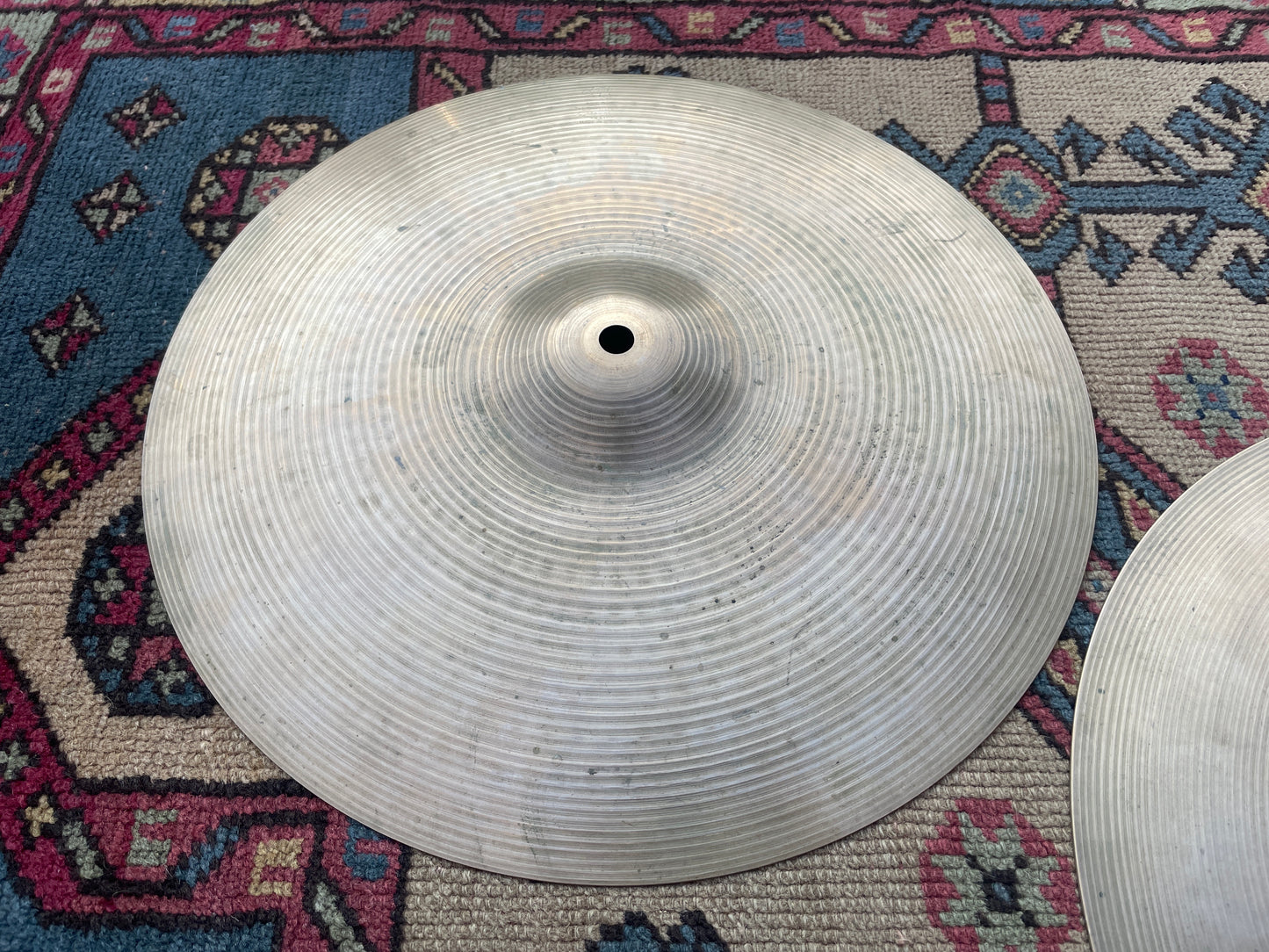 14" Zildjian A 1970s New Beat Hi-Hat Cymbal Pair 1072g/1542g *Video Demo*