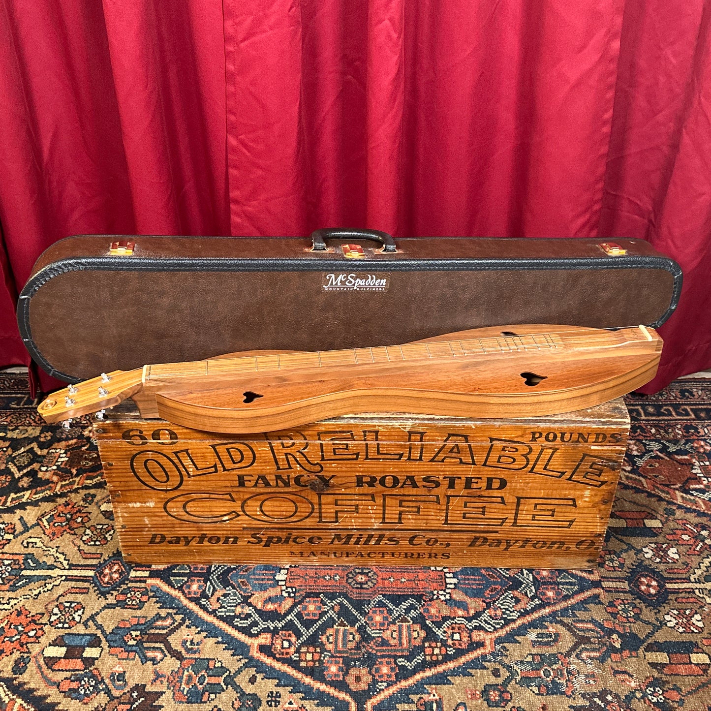 1991 McSpadden FM-12W Hourglass Mountain Dulcimer Walnut w/ OCBC