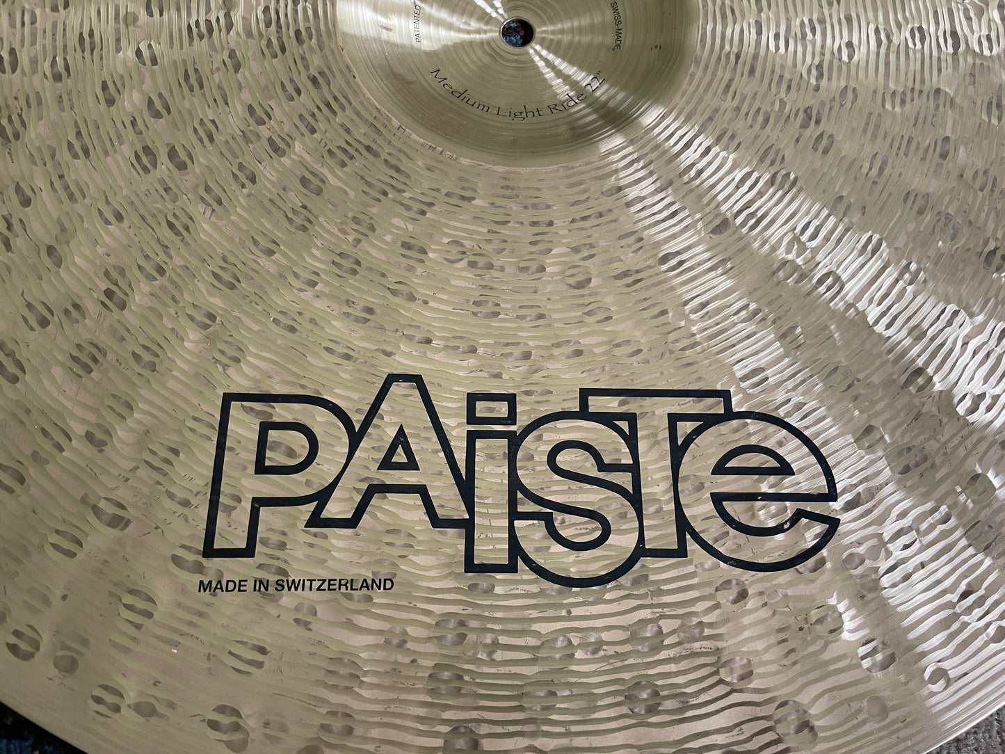 22" Paiste Signature Traditional Medium Light Ride Cymbal 2882g