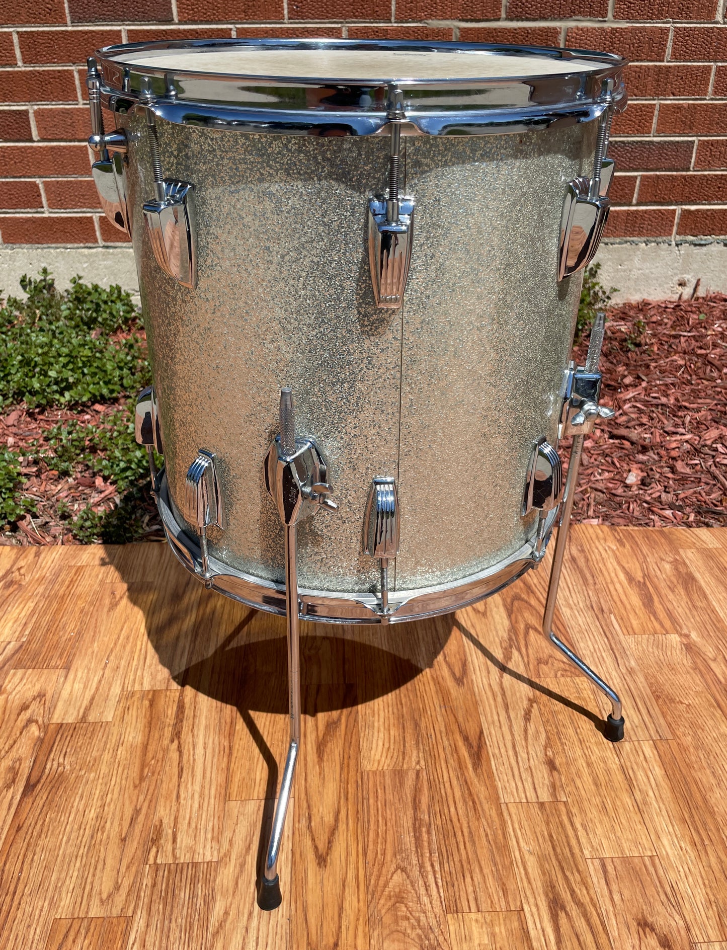 Early 1960s Ludwig 14x14 Floor Tom Drum Silver Sparkle for Down Beat