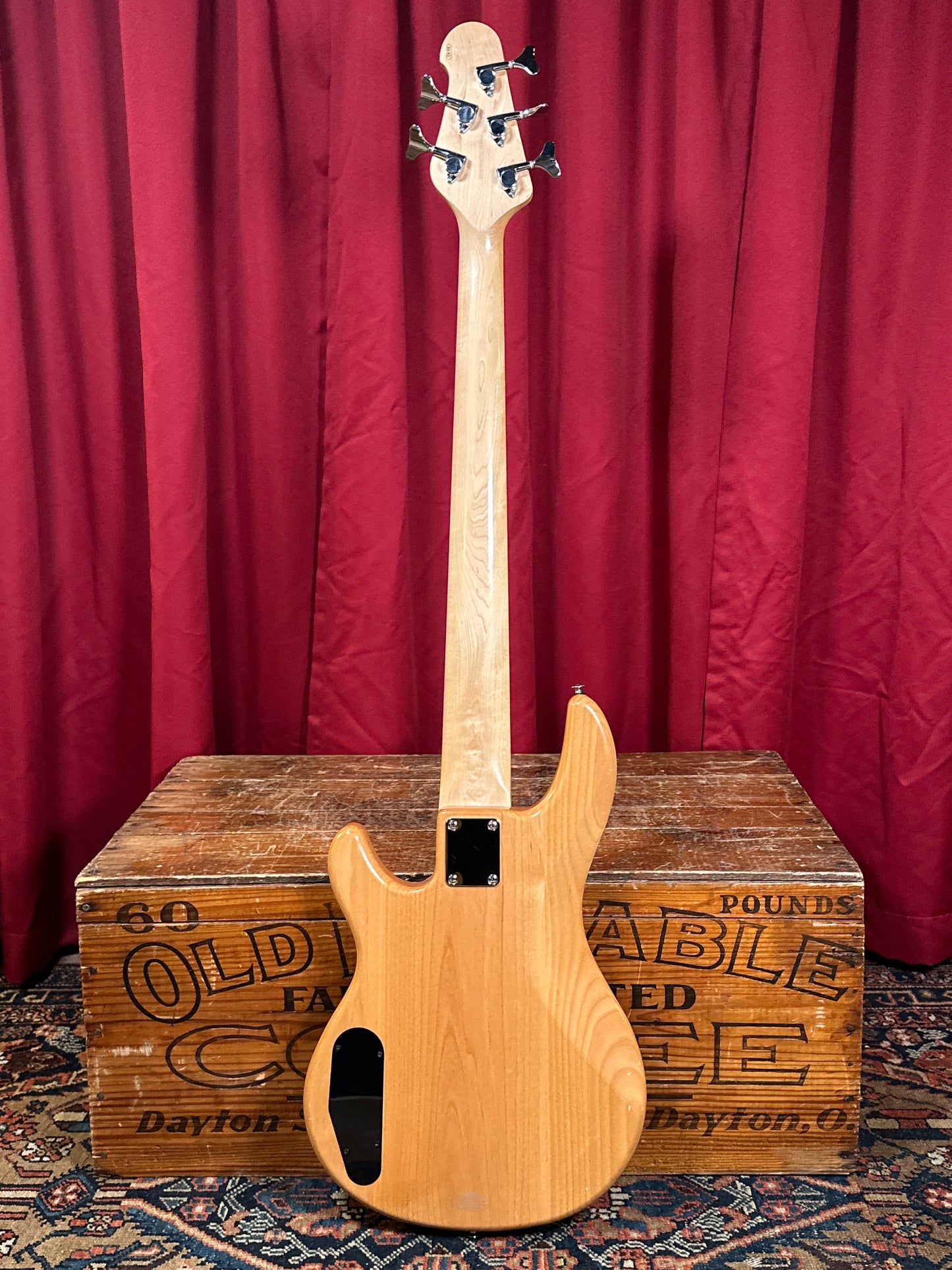 Yamaha BBN5 5-String Bass Guitar Natural w/ Hardshell Case
