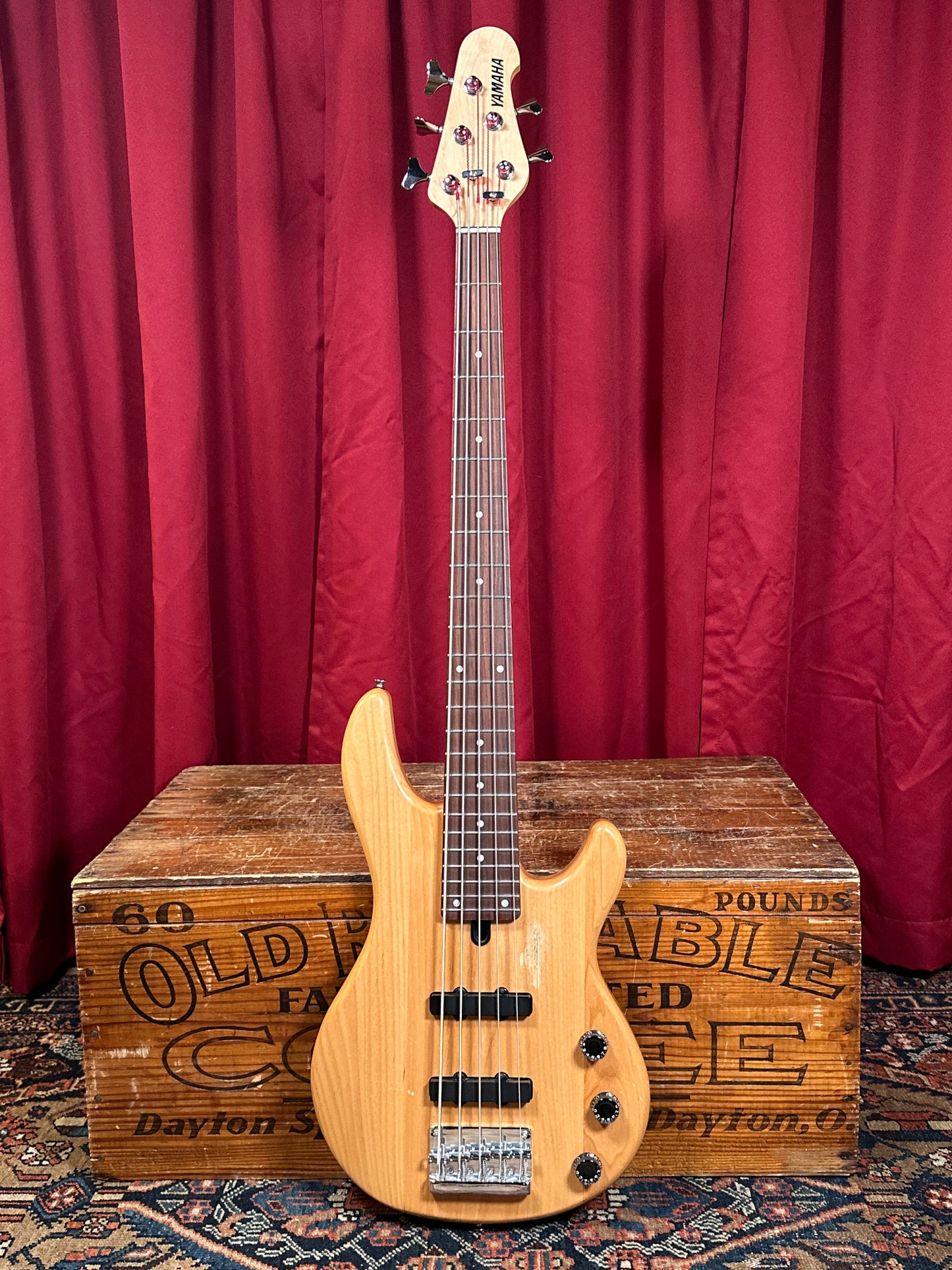 Yamaha BBN5 5-String Bass Guitar Natural w/ Hardshell Case