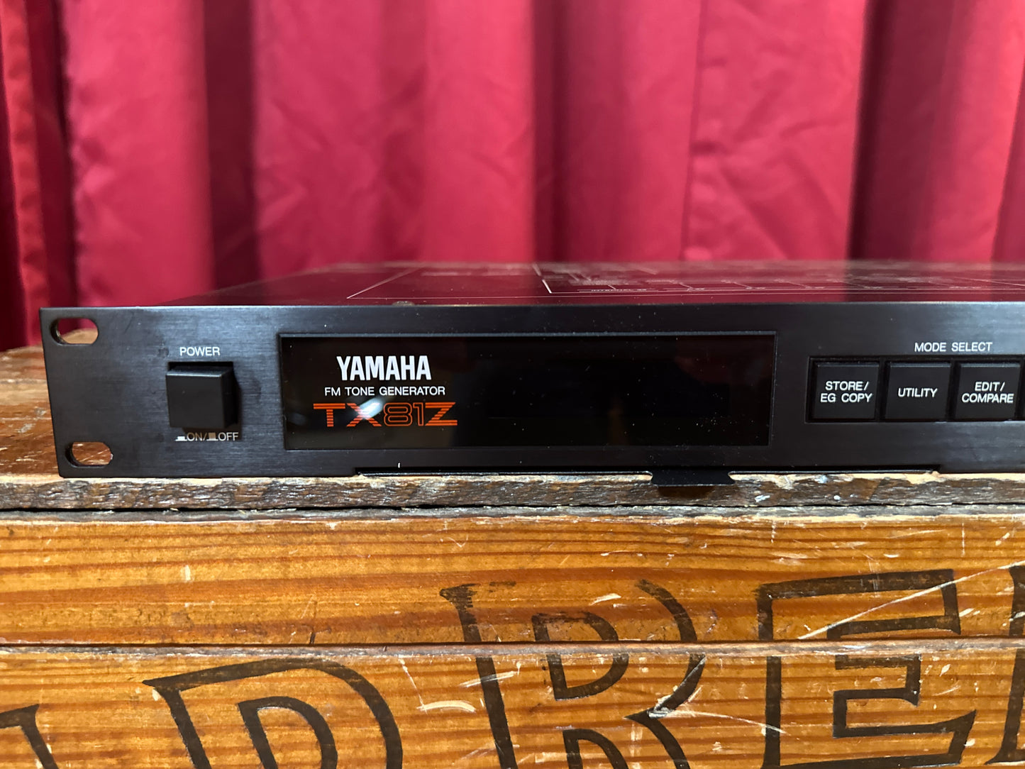Vintage Yamaha TX81Z Digital FM Rackmount Synthesizer