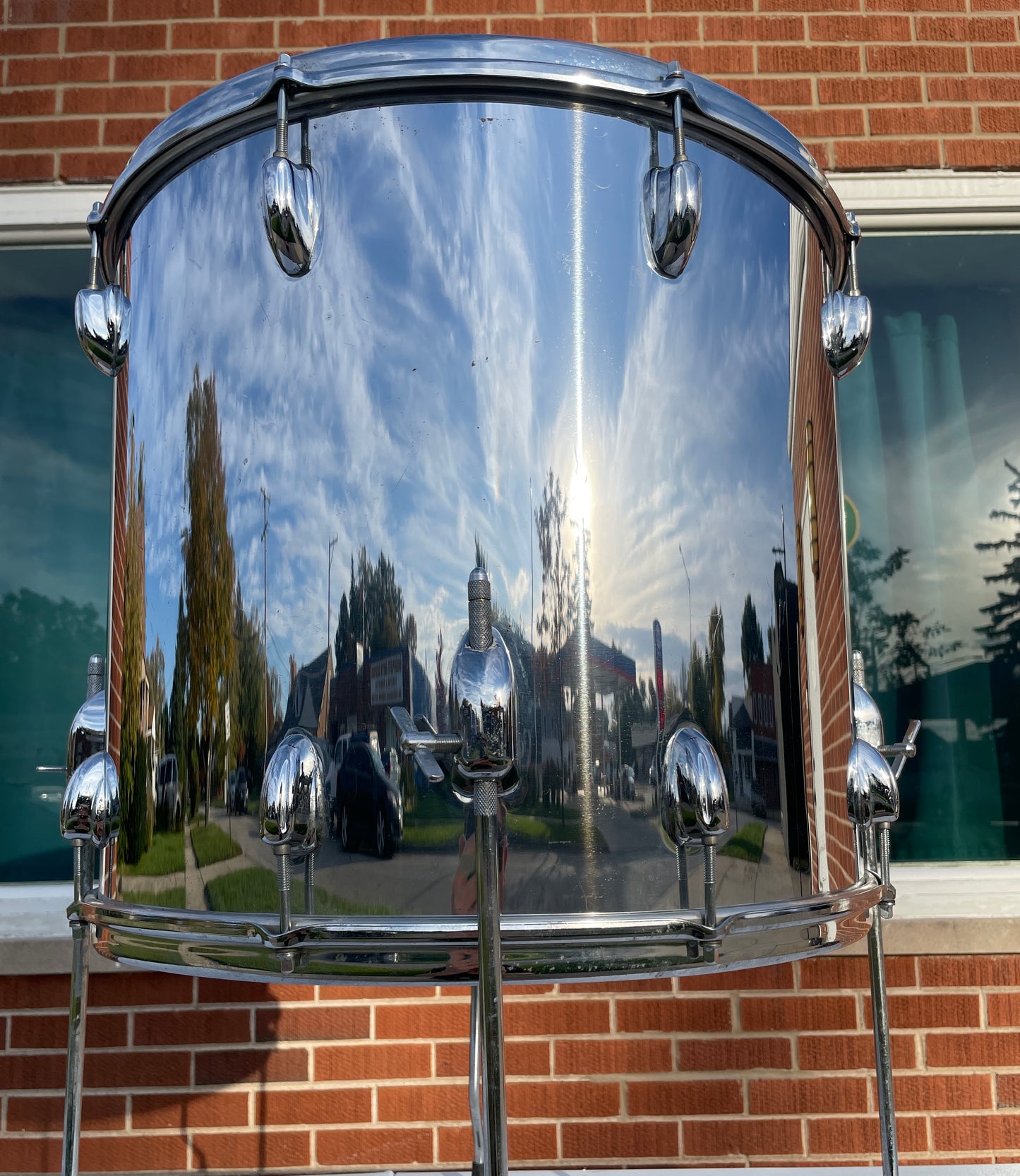 1970s Slingerland 16x18 Floor Tom Chrome Over Wood