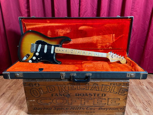1976 Fender Stratocaster Electric Guitar Sunburst w/ OHSC