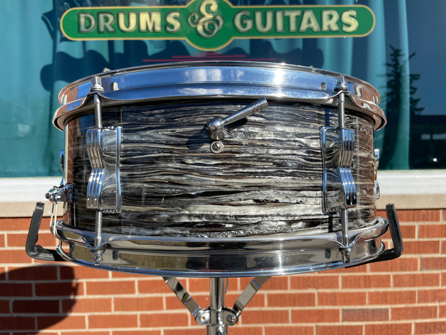 1966 Ludwig 5x14 No. 491 Pioneer Snare Drum Oyster Black Pearl Chrome