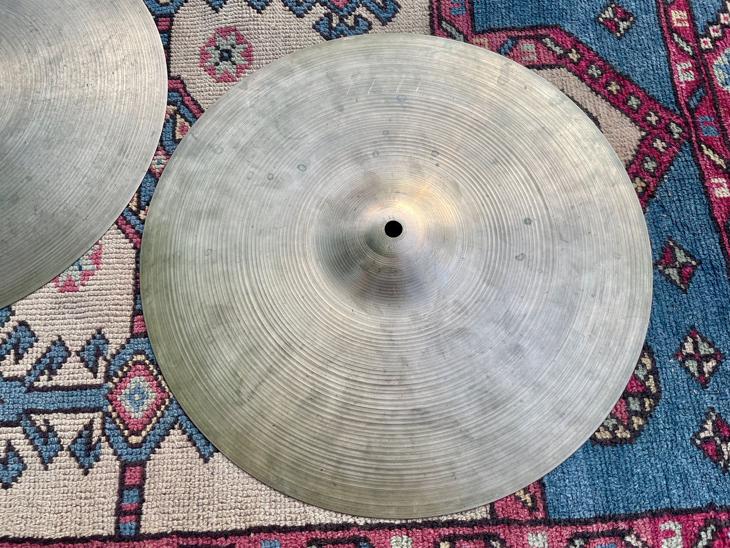 15" Zildjian A 1970s New Beat Hi-Hat Cymbal Pair 960g/1438g *Video Demo*