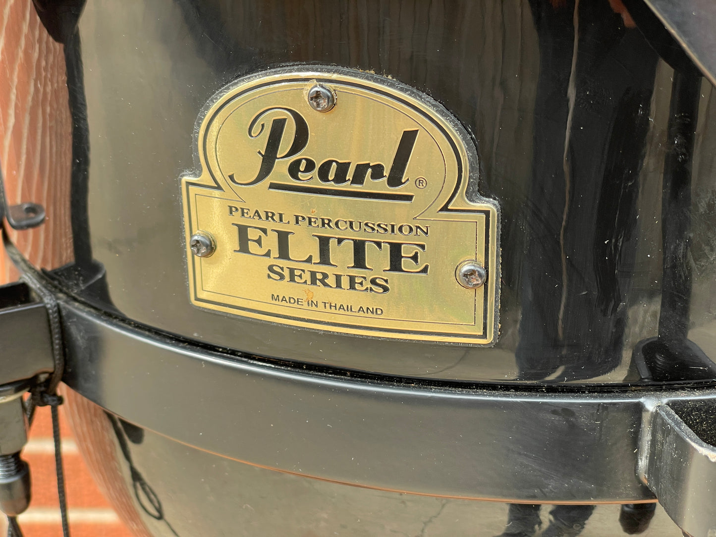 Pearl 12.5" Elite Series Fiberglass Djembe Black