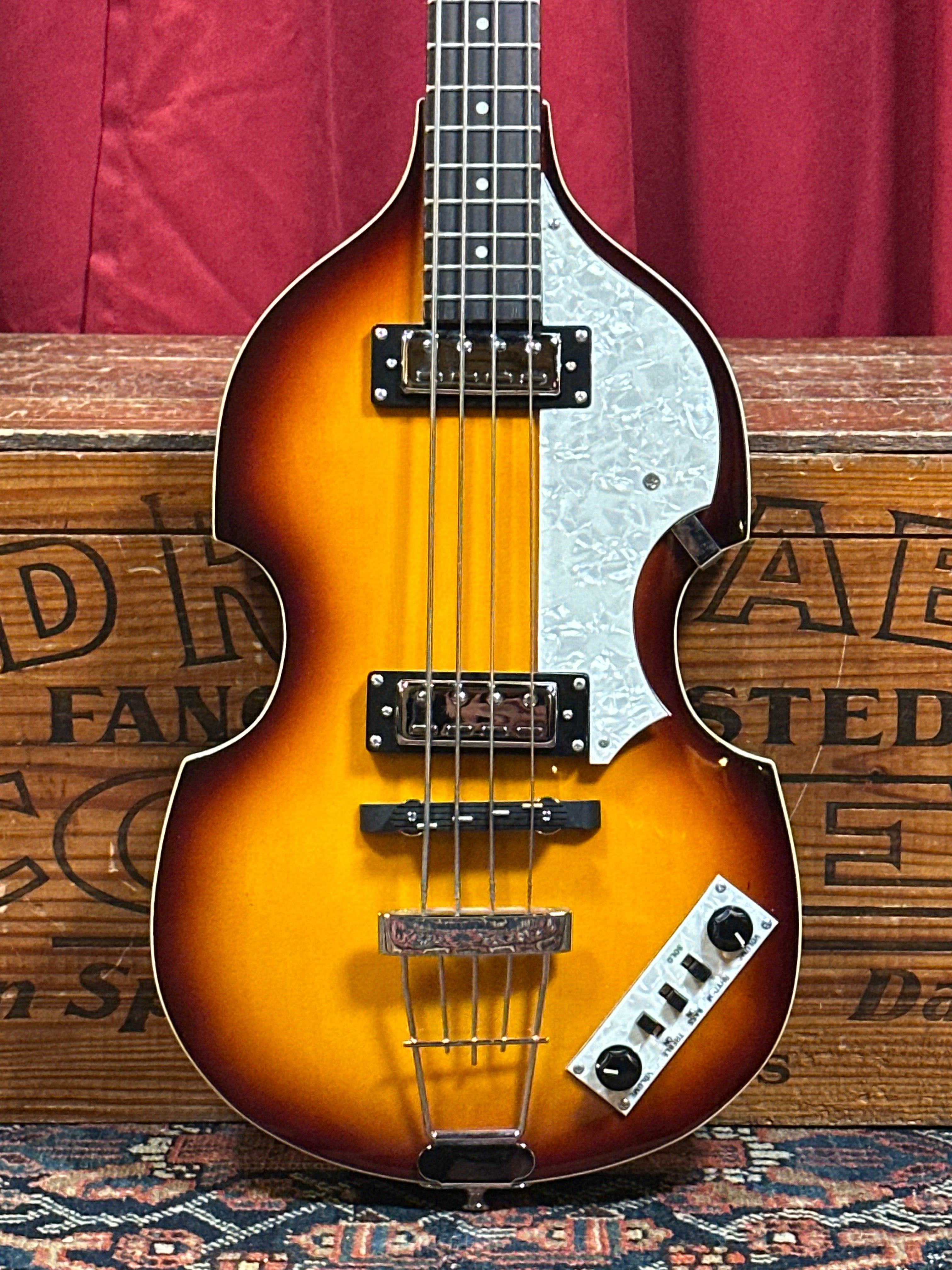 Hofner B-Bass Icon Series Violin Bass Tobacco Burst w/ OHSC