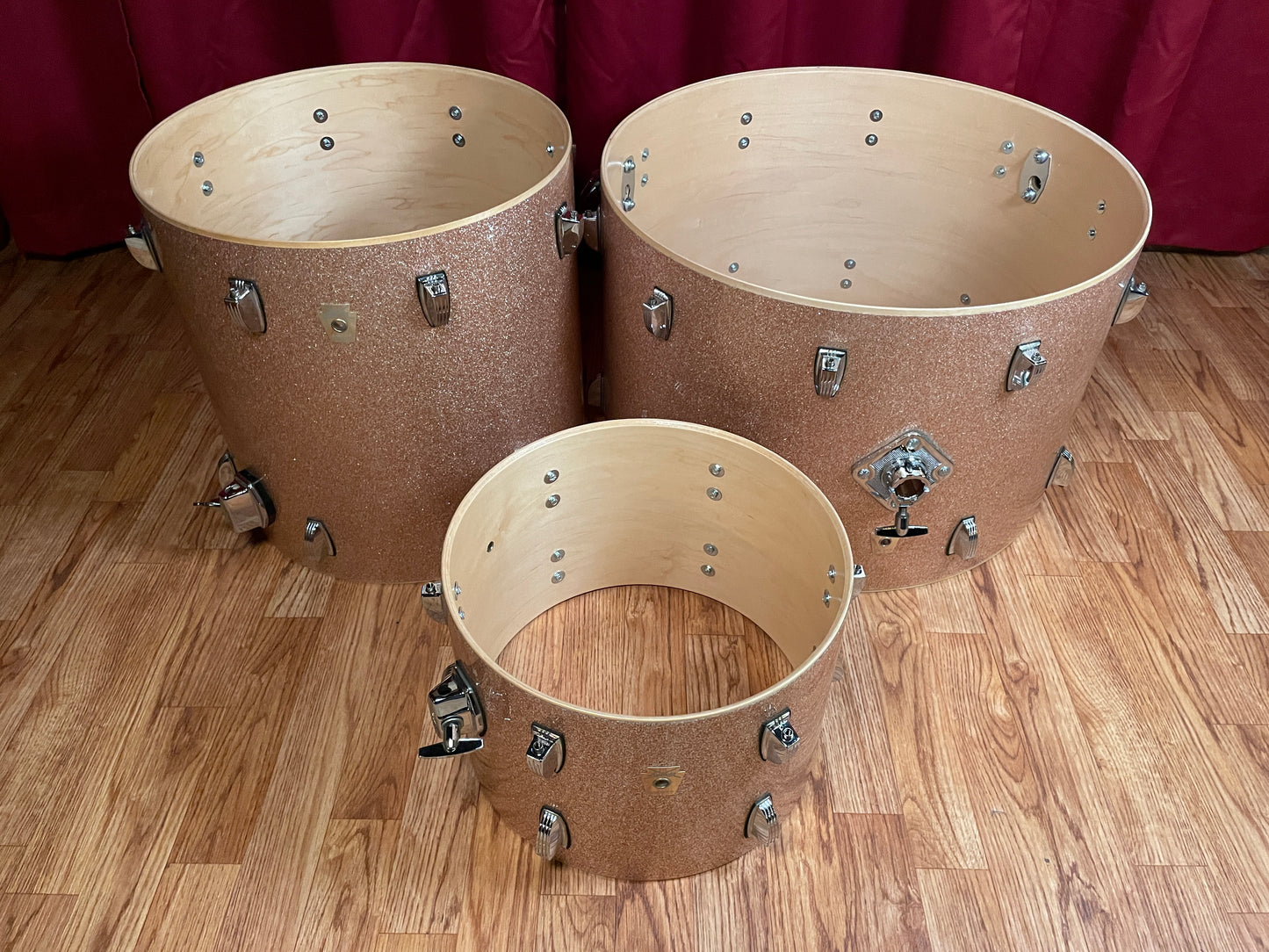 Ludwig Classic Maple Fab Outfit Drum Set Champagne Sparkle 22/13/16