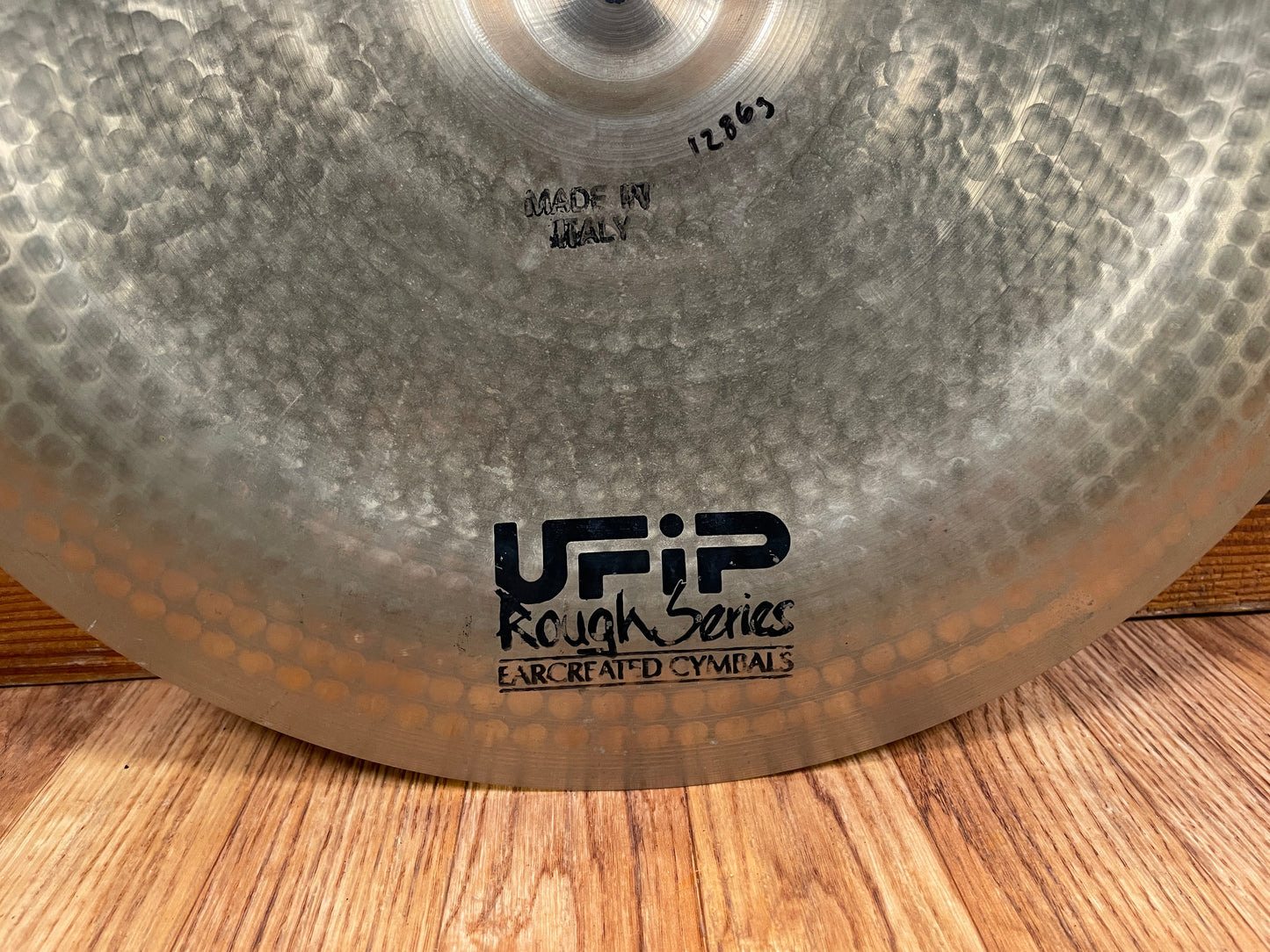 18" UFIP Rough Series China Cymbal 1286g *Video Demo*