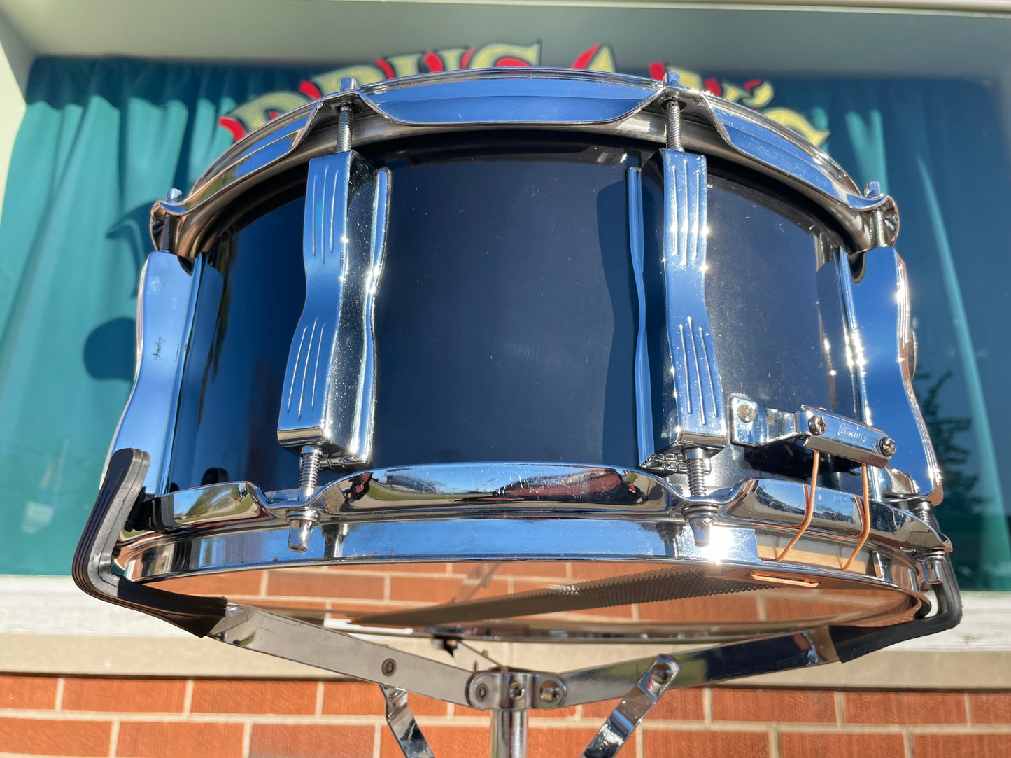 1980s Ludwig 6.5x14 Rock/Concert Snare Drum Black Cortex Monroe Badge