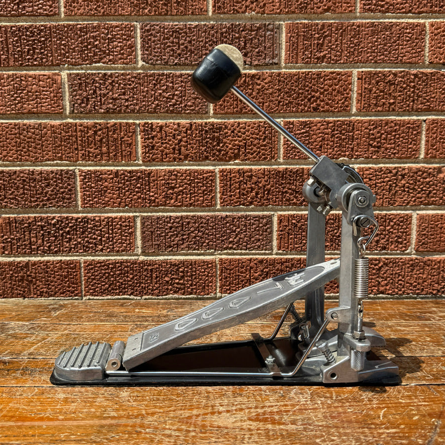 DW 7000 Series Single Chain Bass Drum Pedal Silver Drum Workshop