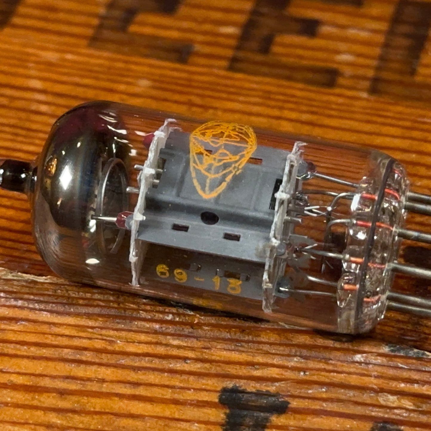 Vintage Amperex 12AX7A Preamp Tube 12AX7 ECC83 Valve Orange Globe #277