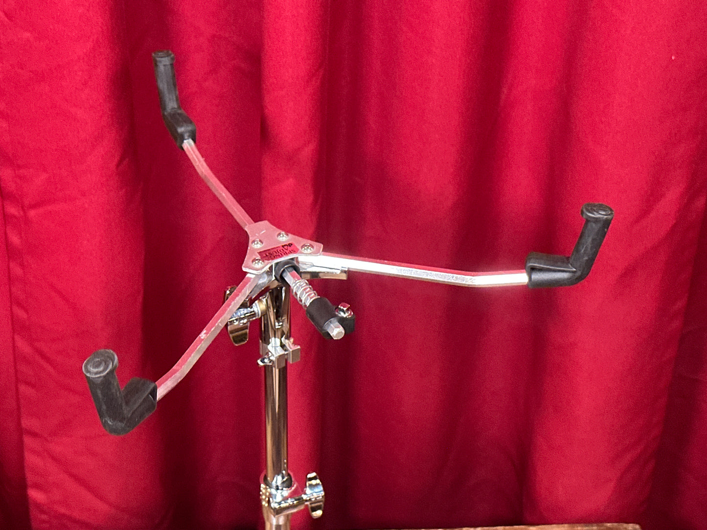DW 6000 Series Ultra Light Flush Base Snare Drum Stand DWCP6300UL