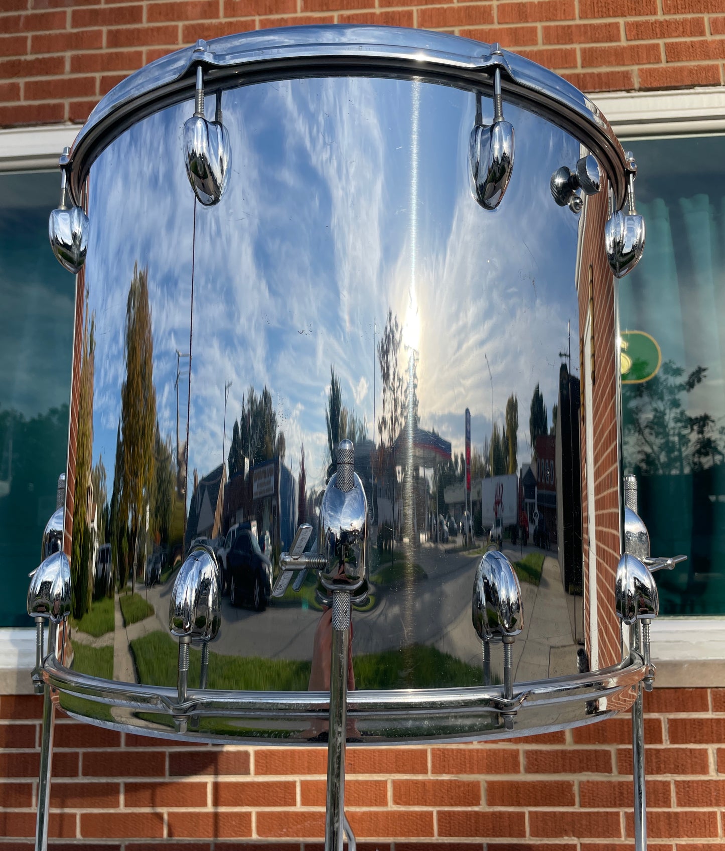 1970s Slingerland 16x18 Floor Tom Chrome Over Wood