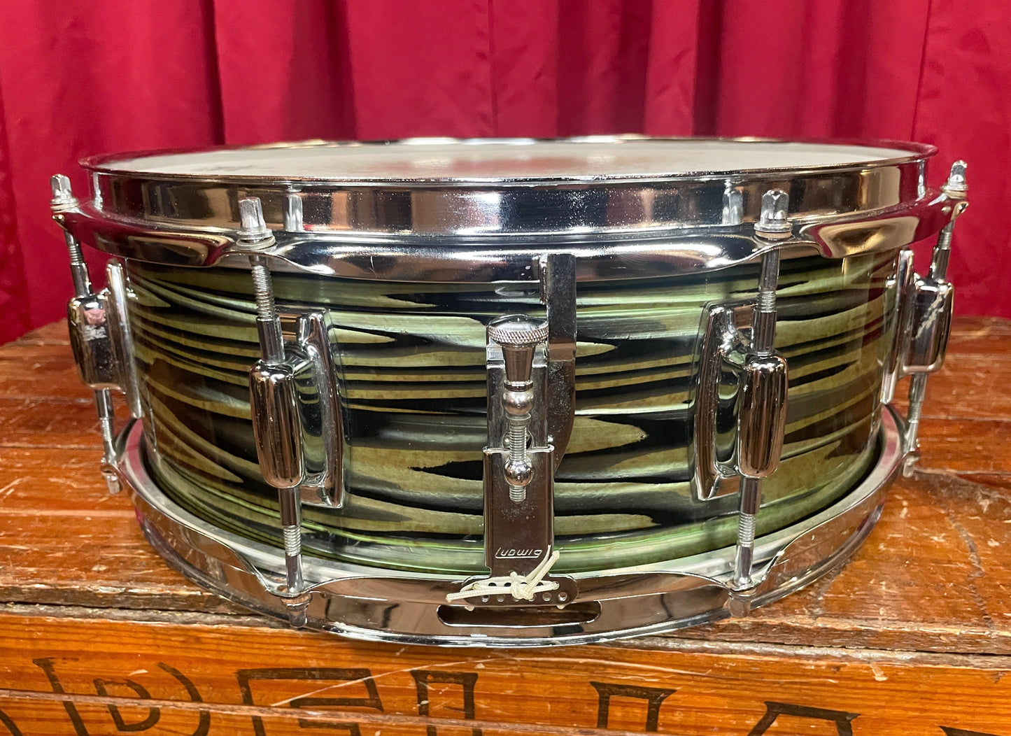 1970s Ludwig Standard 5x14 Avocado Strata Snare Drum