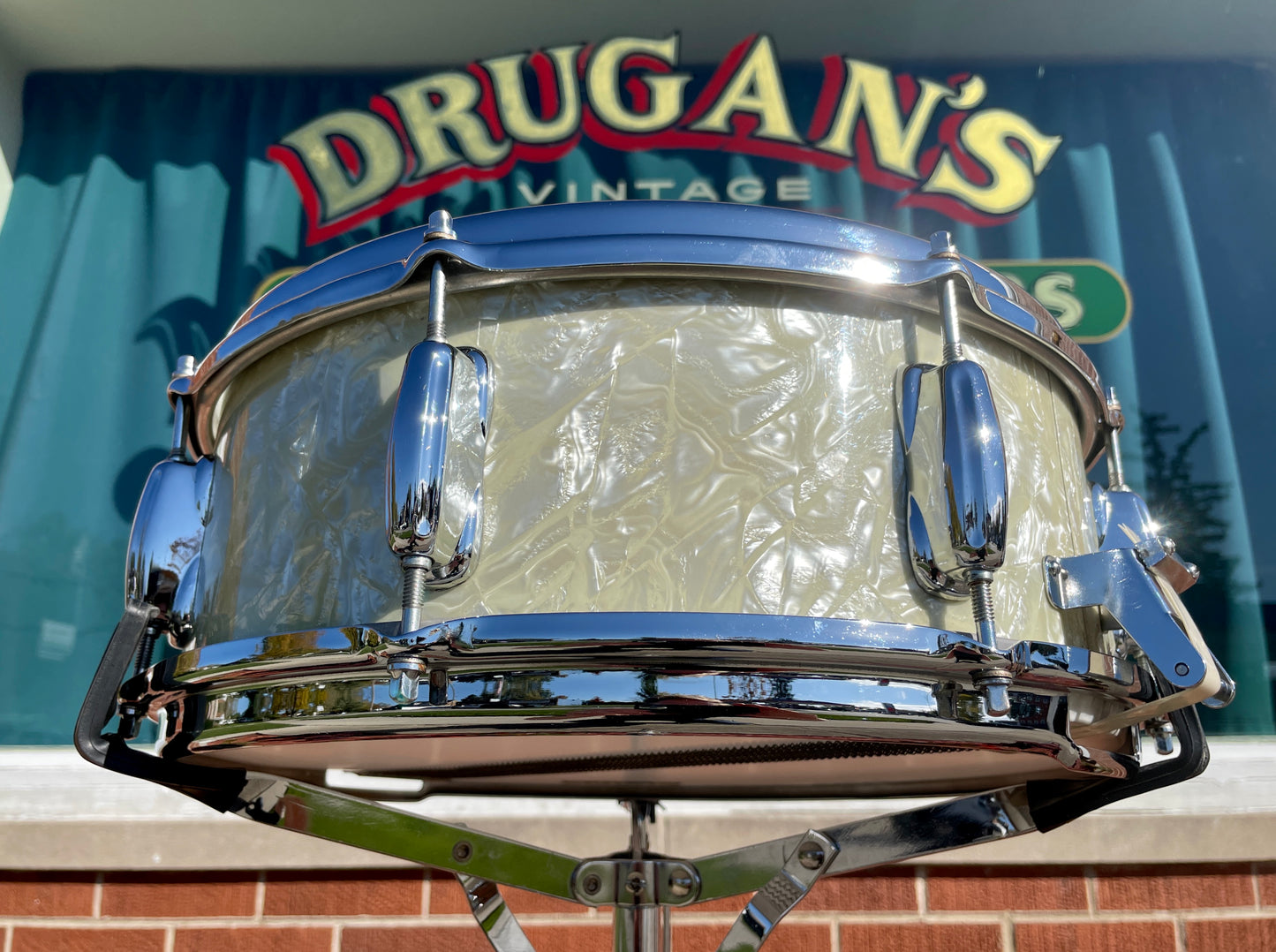 1960s Slingerland 5.5x14 Artist Model Snare Drum White Marine Pearl