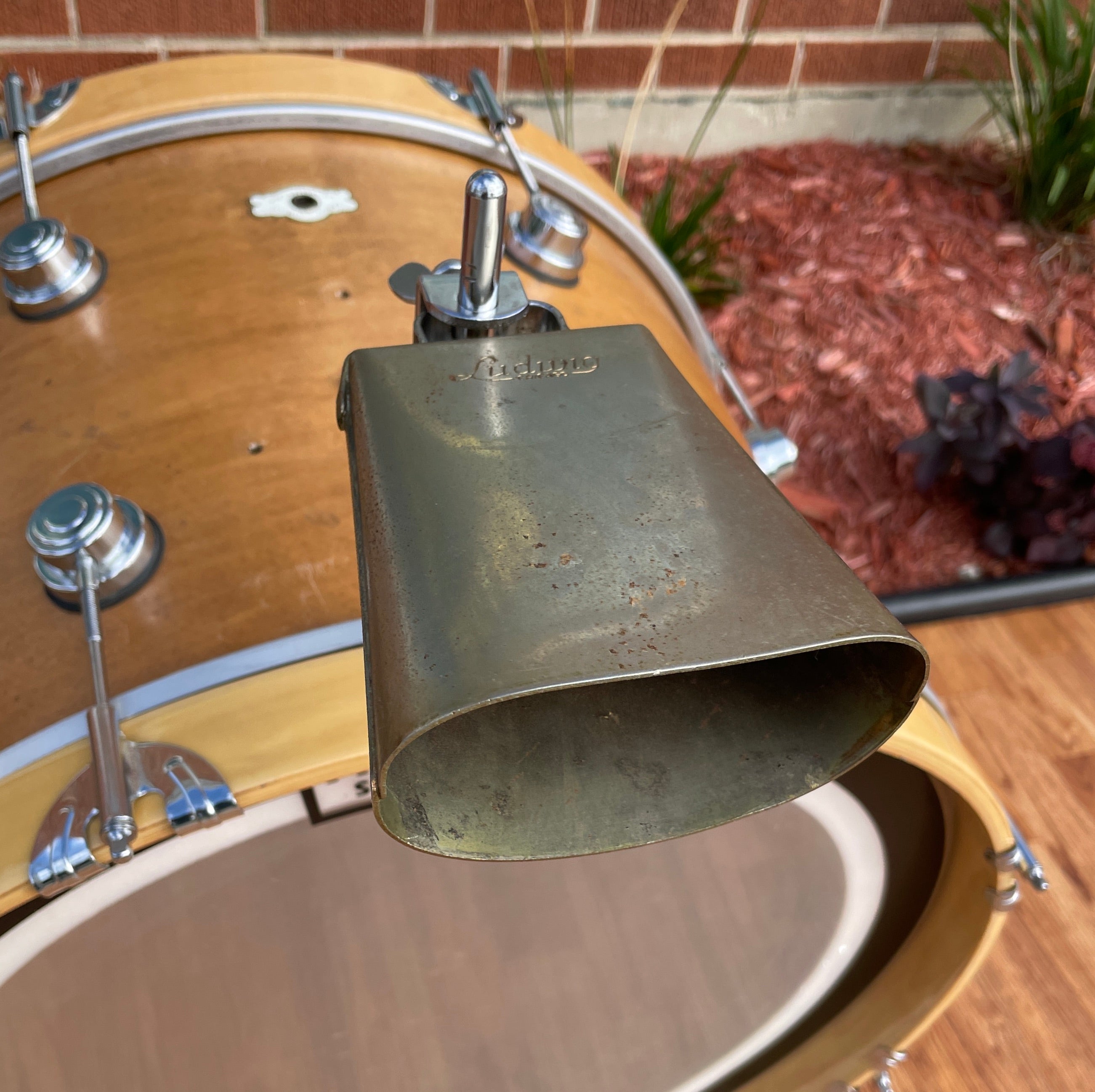Ludwig&Ludwig Cowbell Holder ・2 Cowbells Ludwig Vintage Parts Dual Cowbell Holder for Tom / Snare