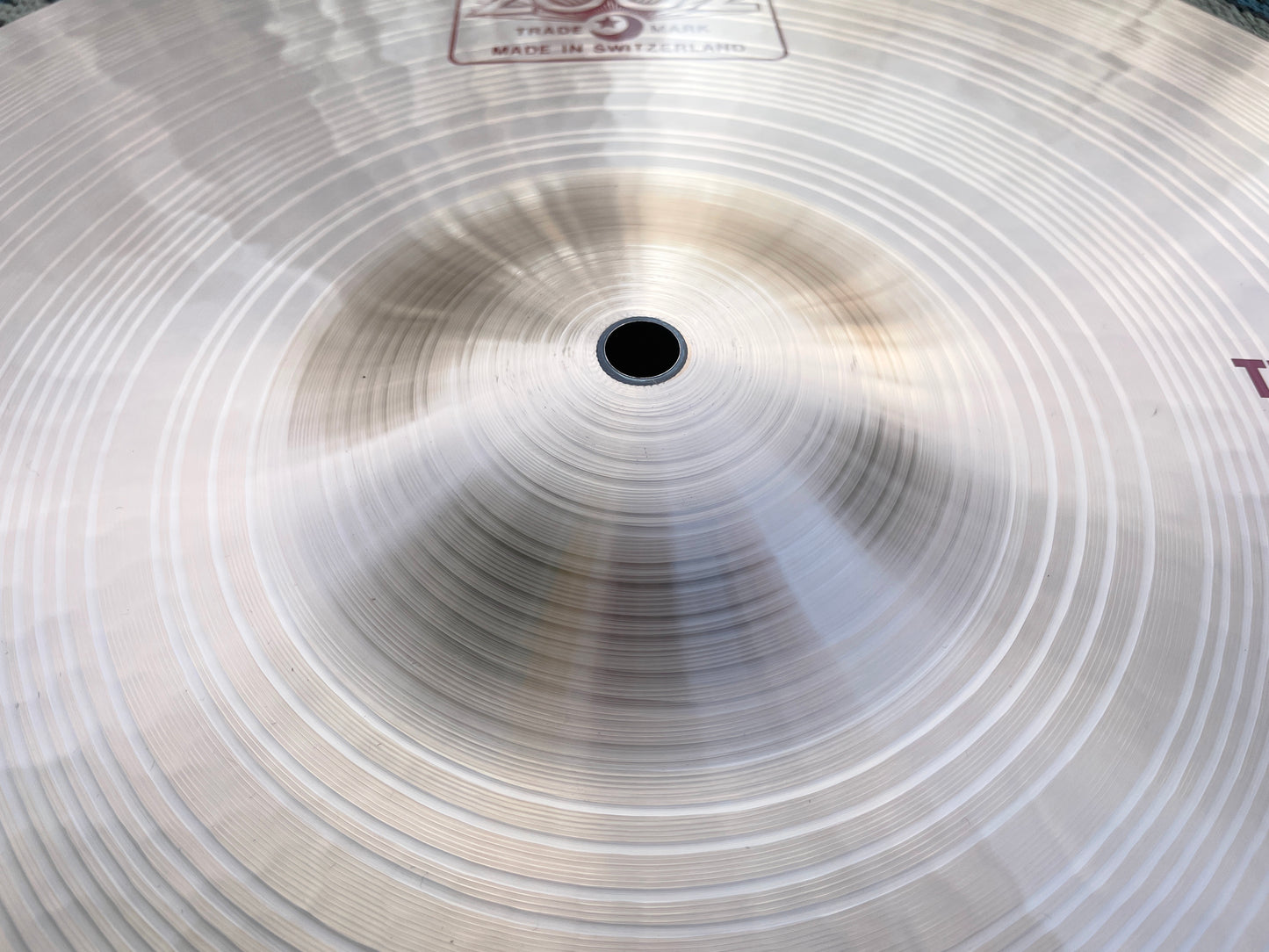 19" Paiste 2002 Thin Crash Cymbal 1510g *Video Demo*