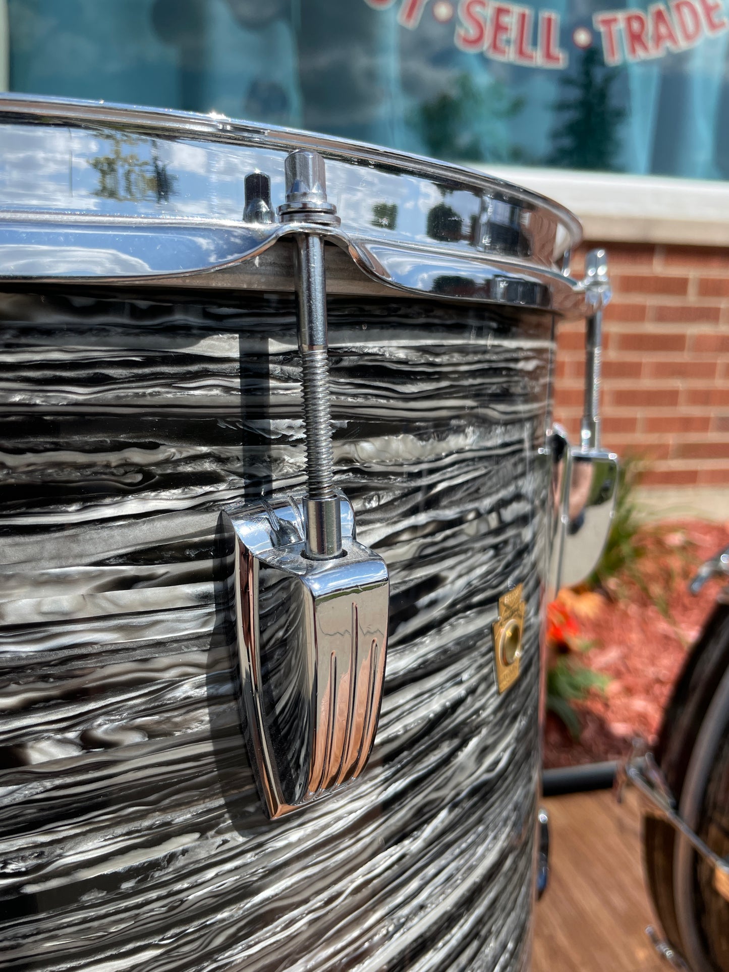 1960s Ludwig Super Classic Drum Set Oyster Black Pearl 13/16/22 Ringo Starr The Beatles
