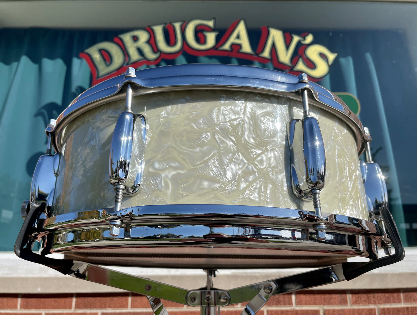 1960s Slingerland 5.5x14 Artist Model Snare Drum White Marine Pearl