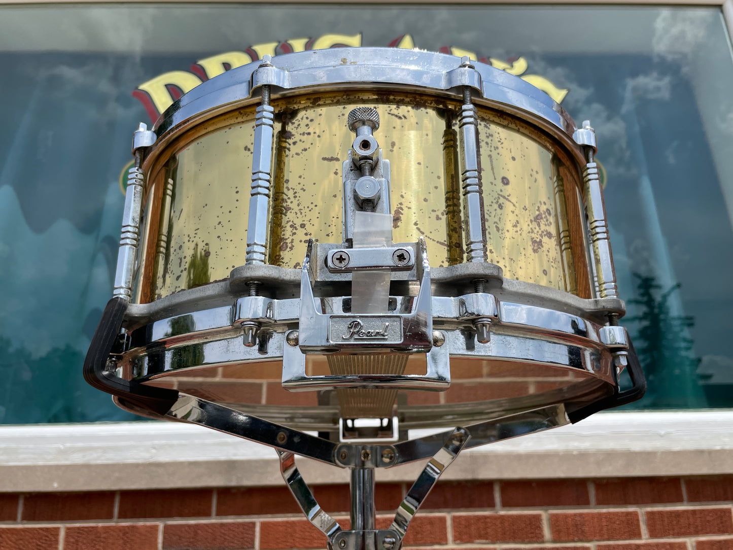 1980s Pearl 6.5x14 Brass Free Floating Snare Drum B-914D