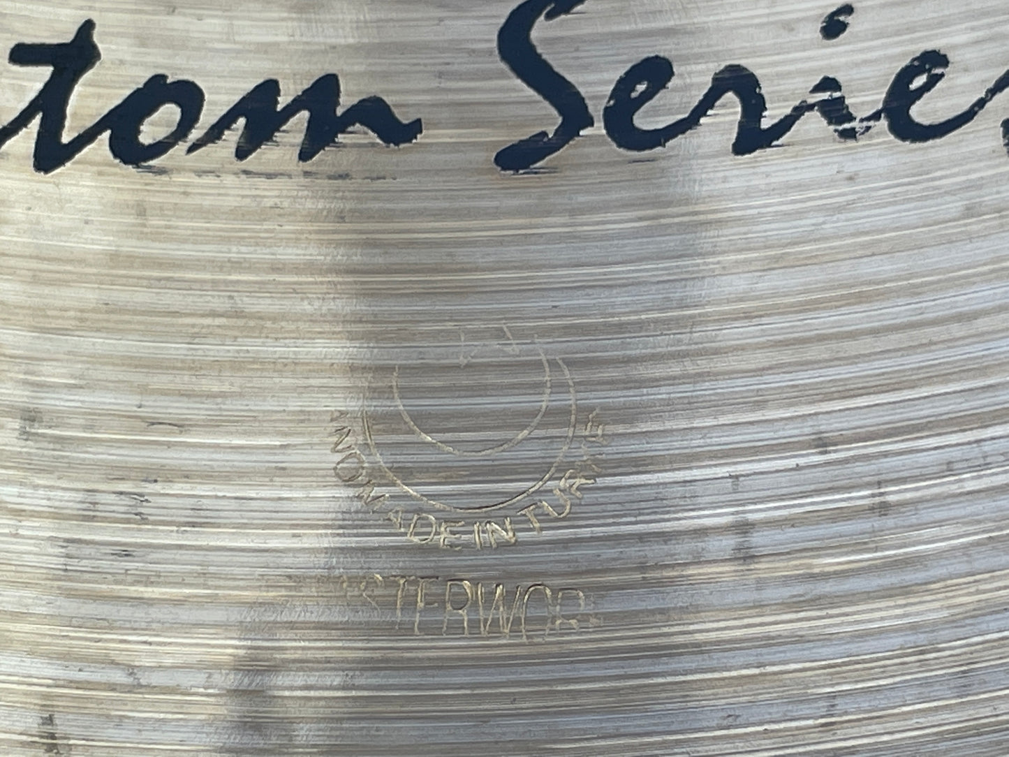 16" Masterwork Custom Series Thin Crash Cymbal 1050g