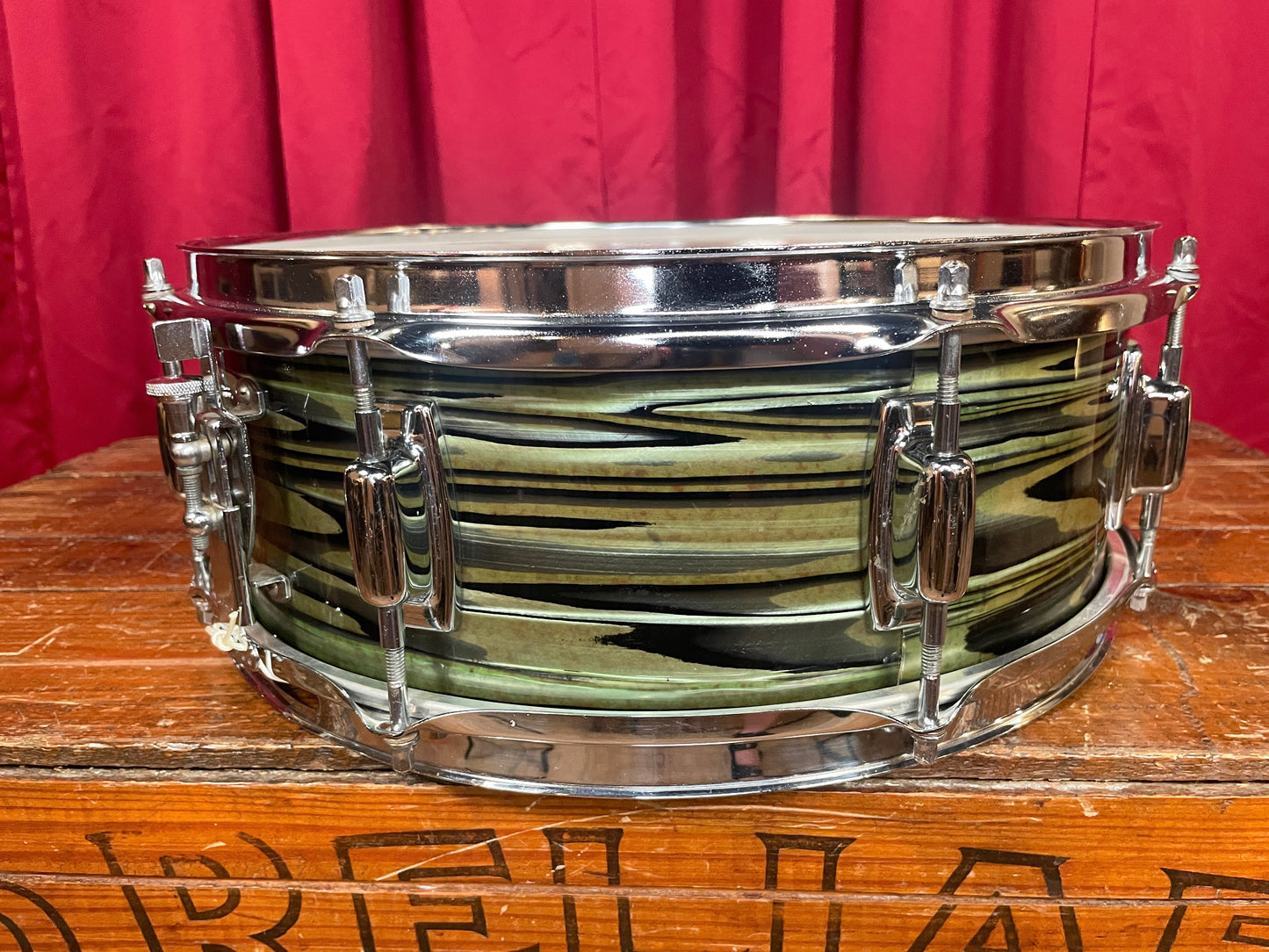 1970s Ludwig Standard 5x14 Avocado Strata Snare Drum