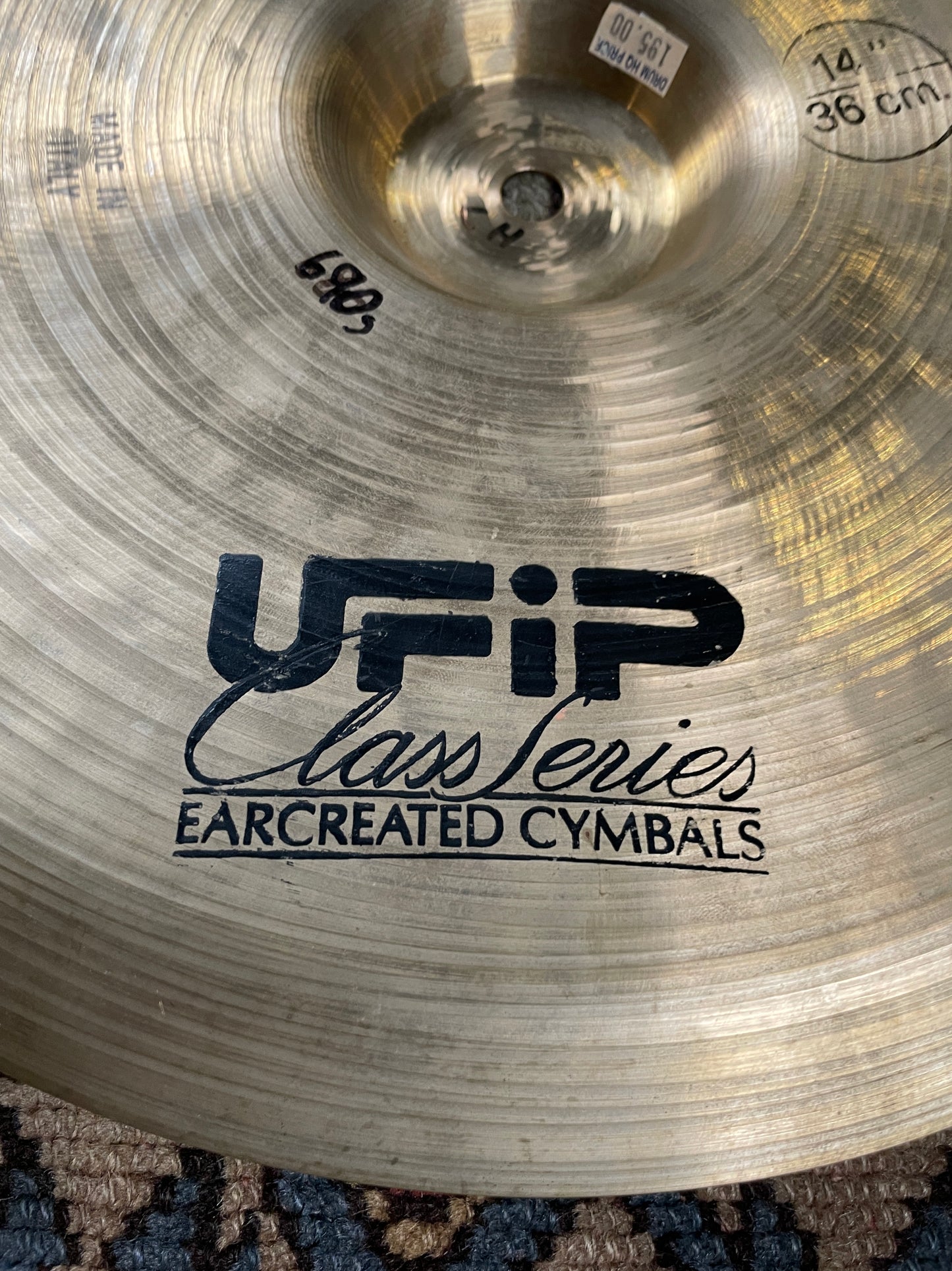 14" UFIP Class Series China Cymbal 690g