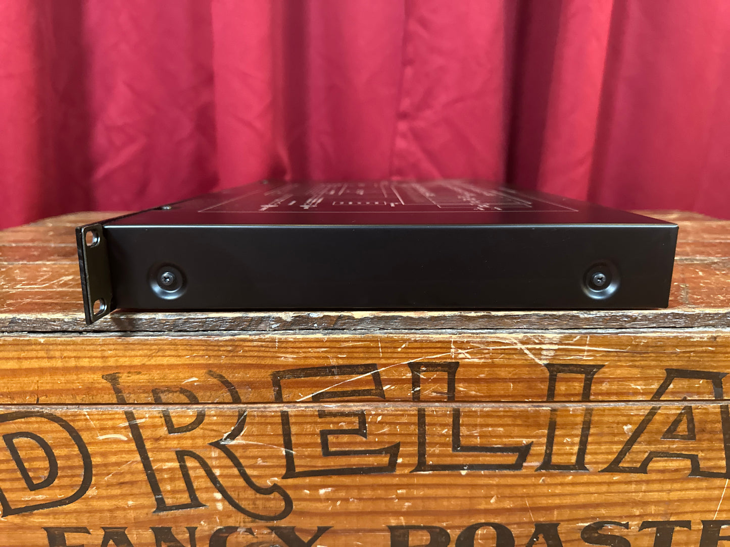 Vintage Yamaha TX81Z Digital FM Rackmount Synthesizer
