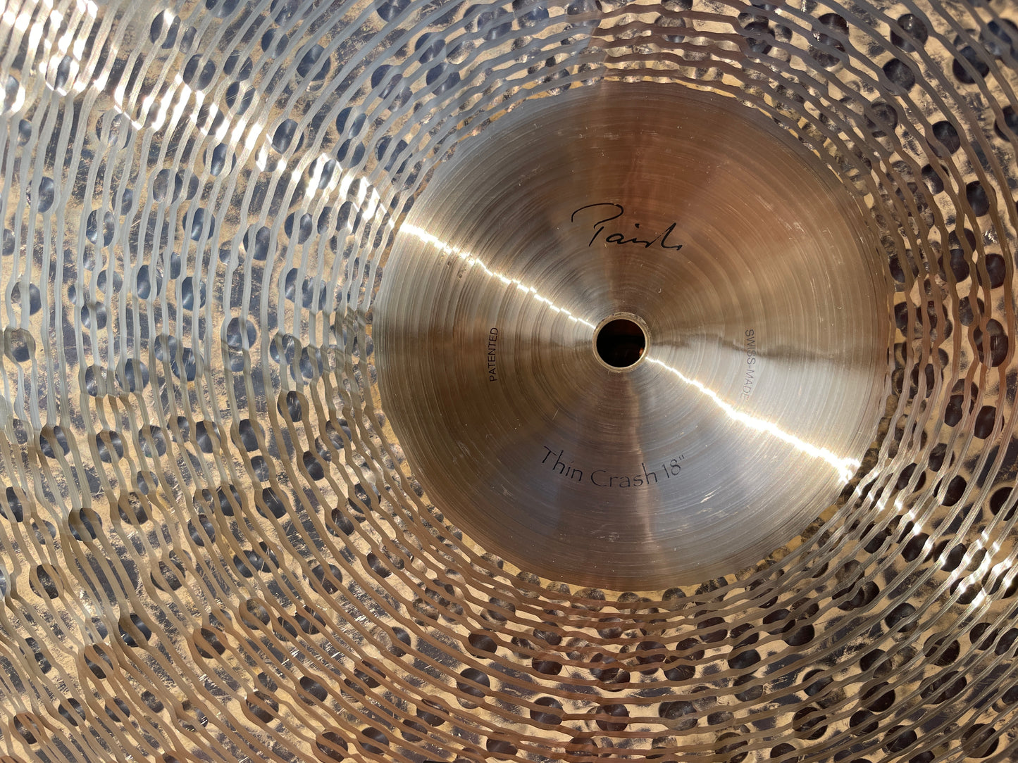 18" Paiste Signature Traditional Thin Crash Cymbal 1302g