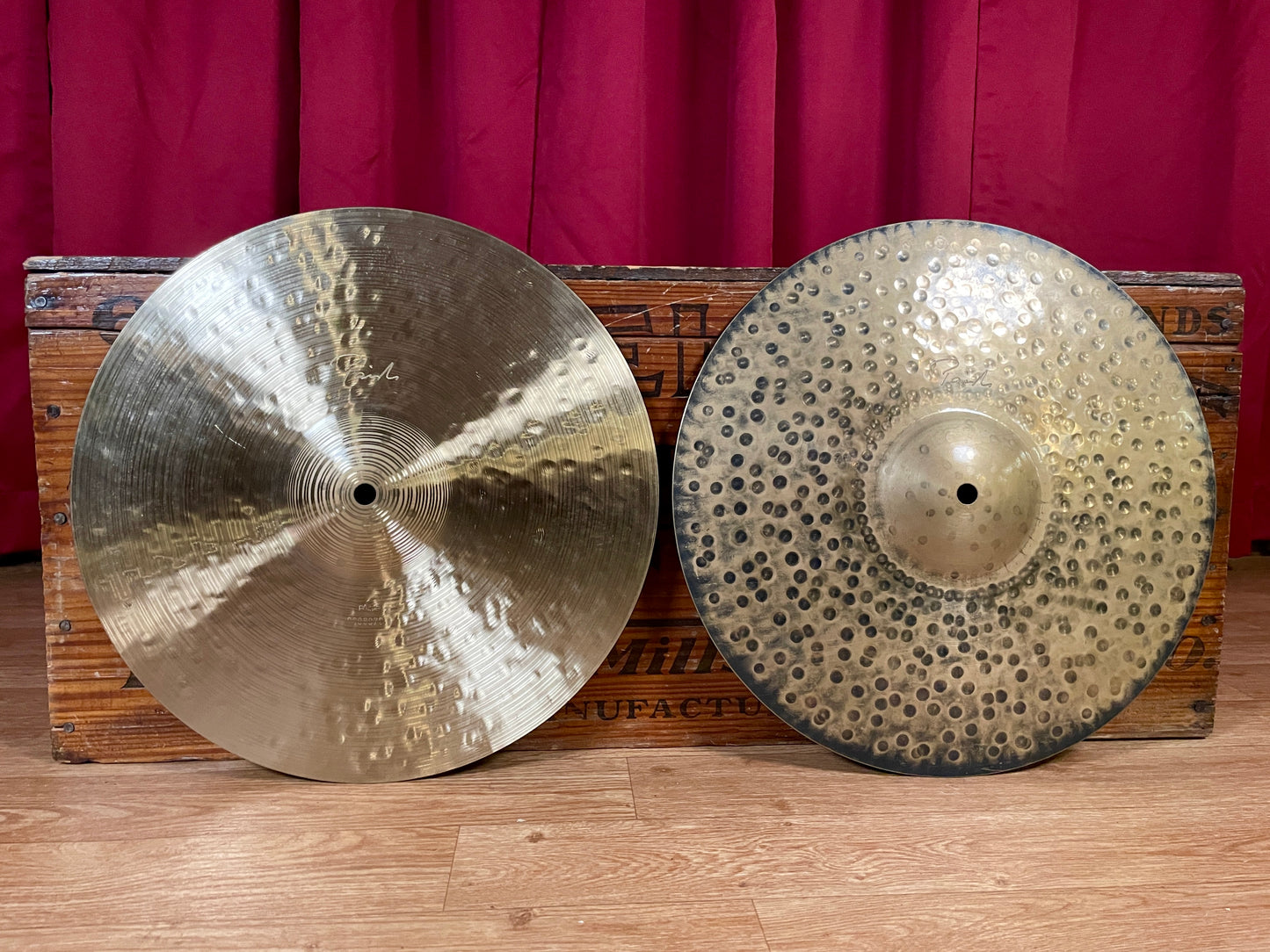 14" Paiste Signature Traditional Medium Light Hi-Hat Cymbal Pair 908g/1202g