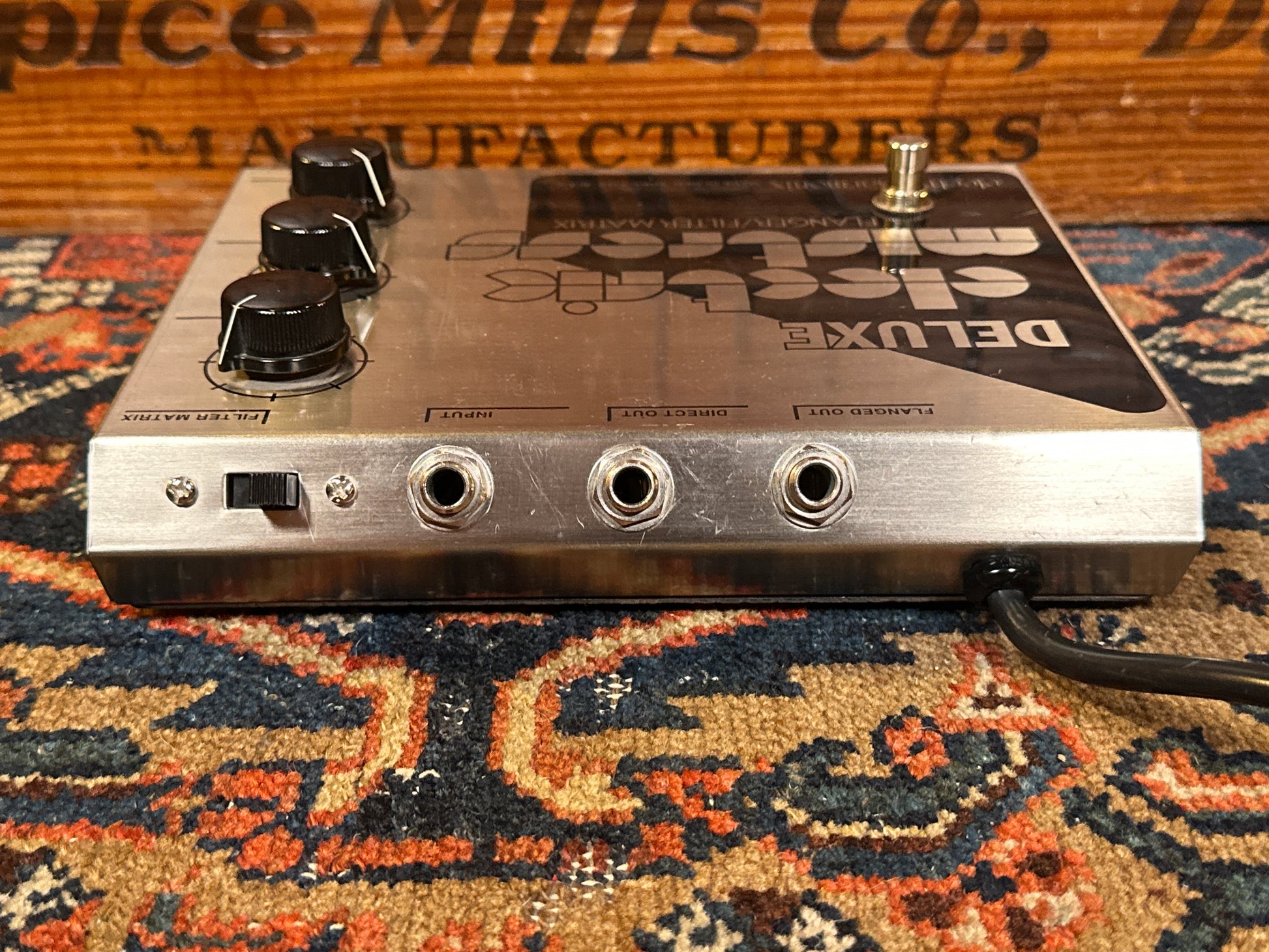 deluxe electric mistress pedal Electro-Harmonix Deluxe Electric Mistress V4 Reissue EC1000 – Drugan's Drums & Guitars