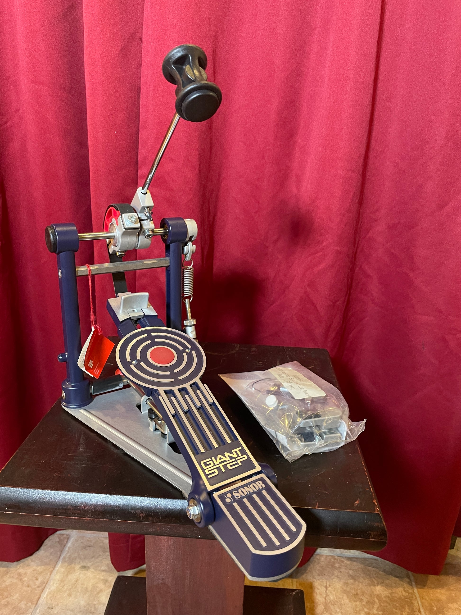 giant step pedal Sonor Giant Step Single Bass Drum Pedal w/ Case
