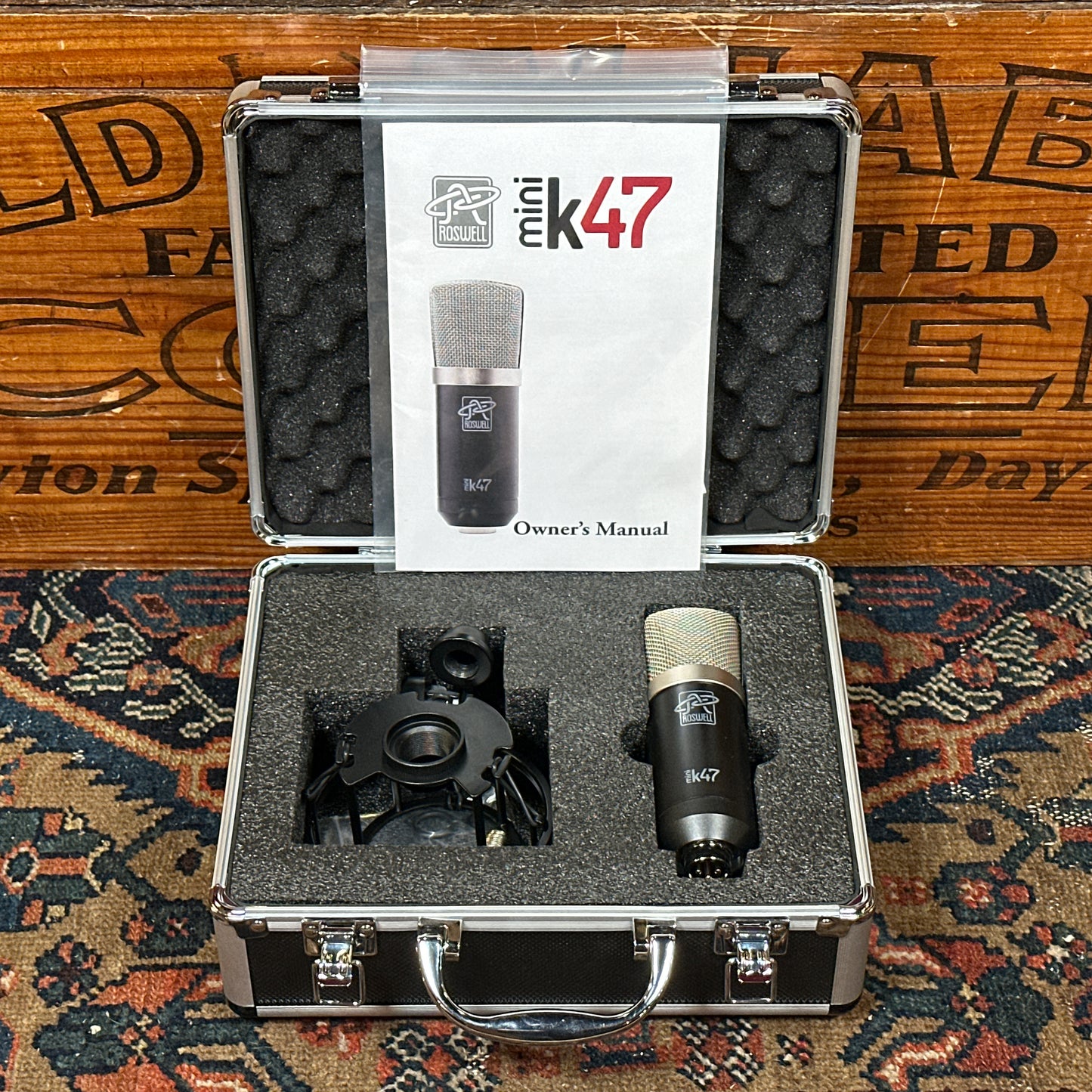 Roswell Mini K47 Condenser Microphone w/ Shockmount & Case 2 of 2