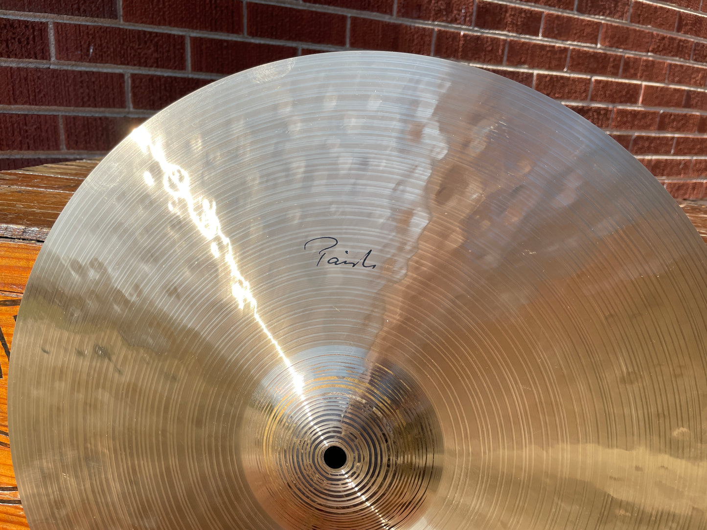 18" Paiste Signature Traditional Thin Crash Cymbal 1302g