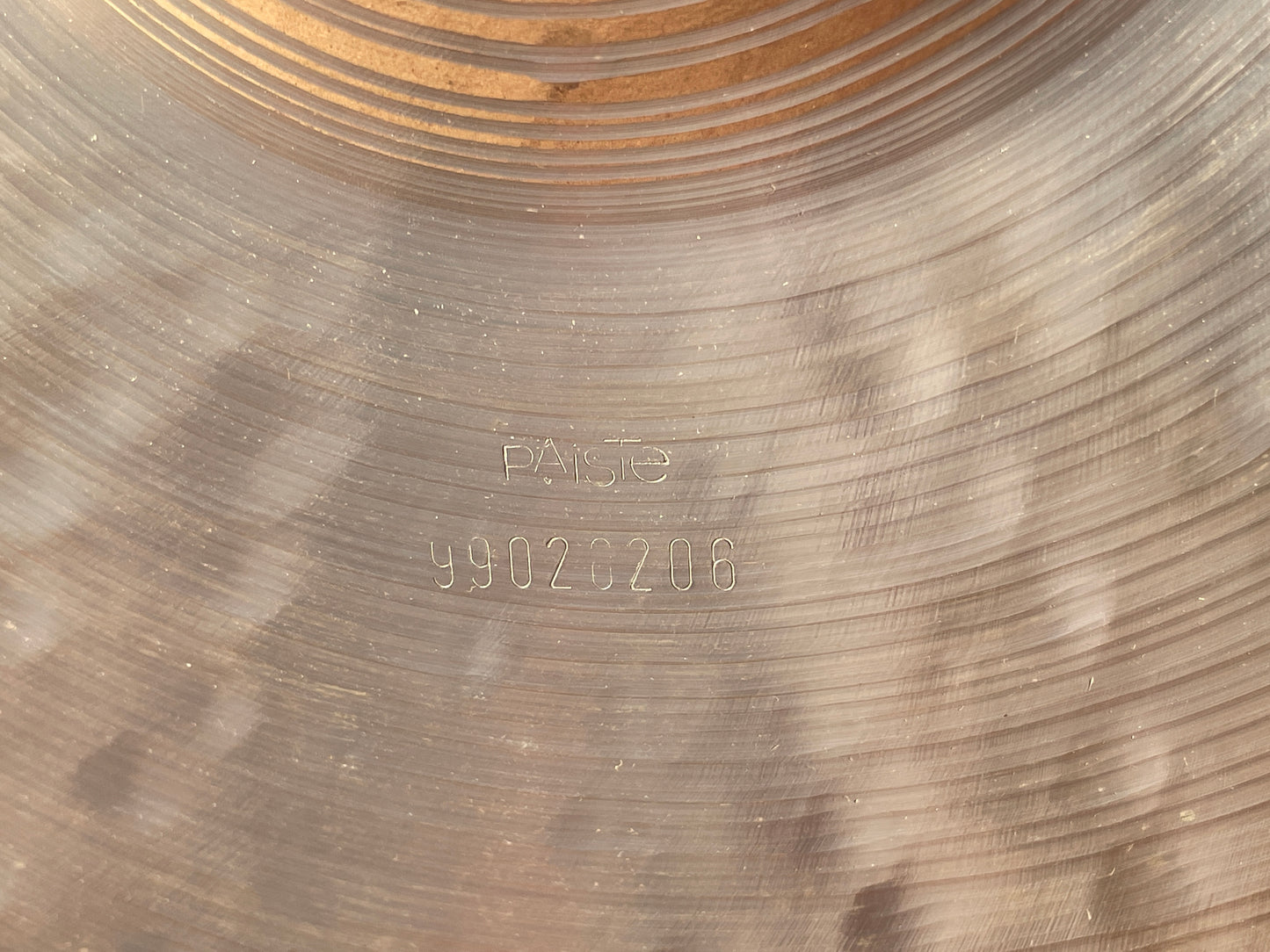 15" Paiste Signature Traditional Medium Light Hi-Hat Cymbal Pair 1084g/1446g