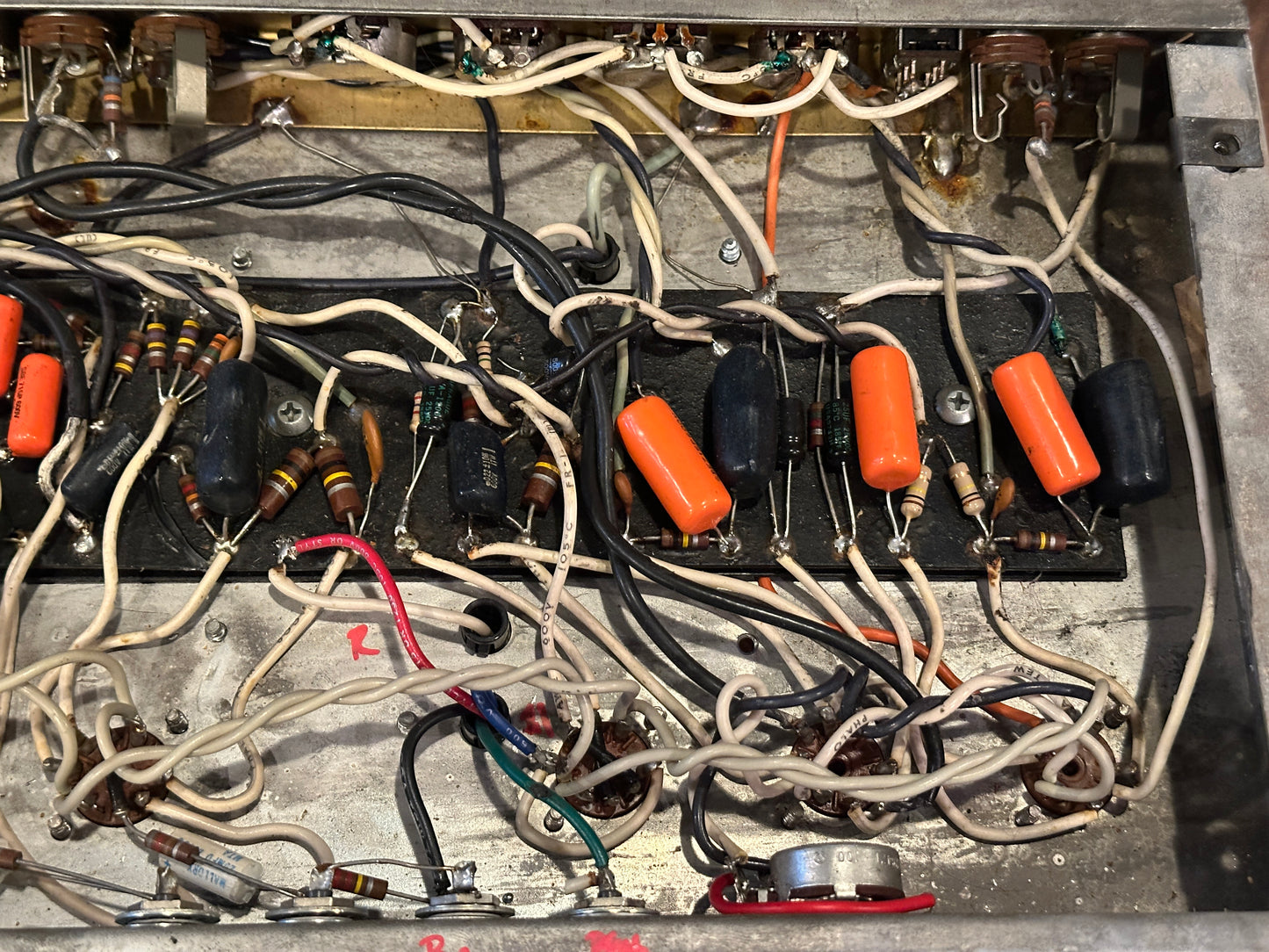 1970s Fender Silverface Twin Reverb Combo Amplifier Modded