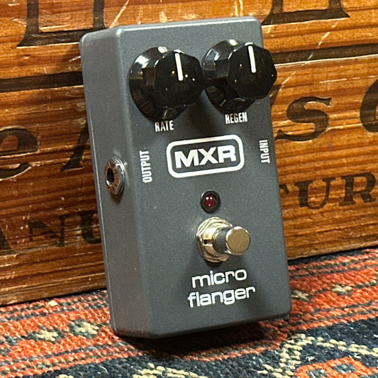MXR M152 Micro Flanger Pedal *Video Demo*