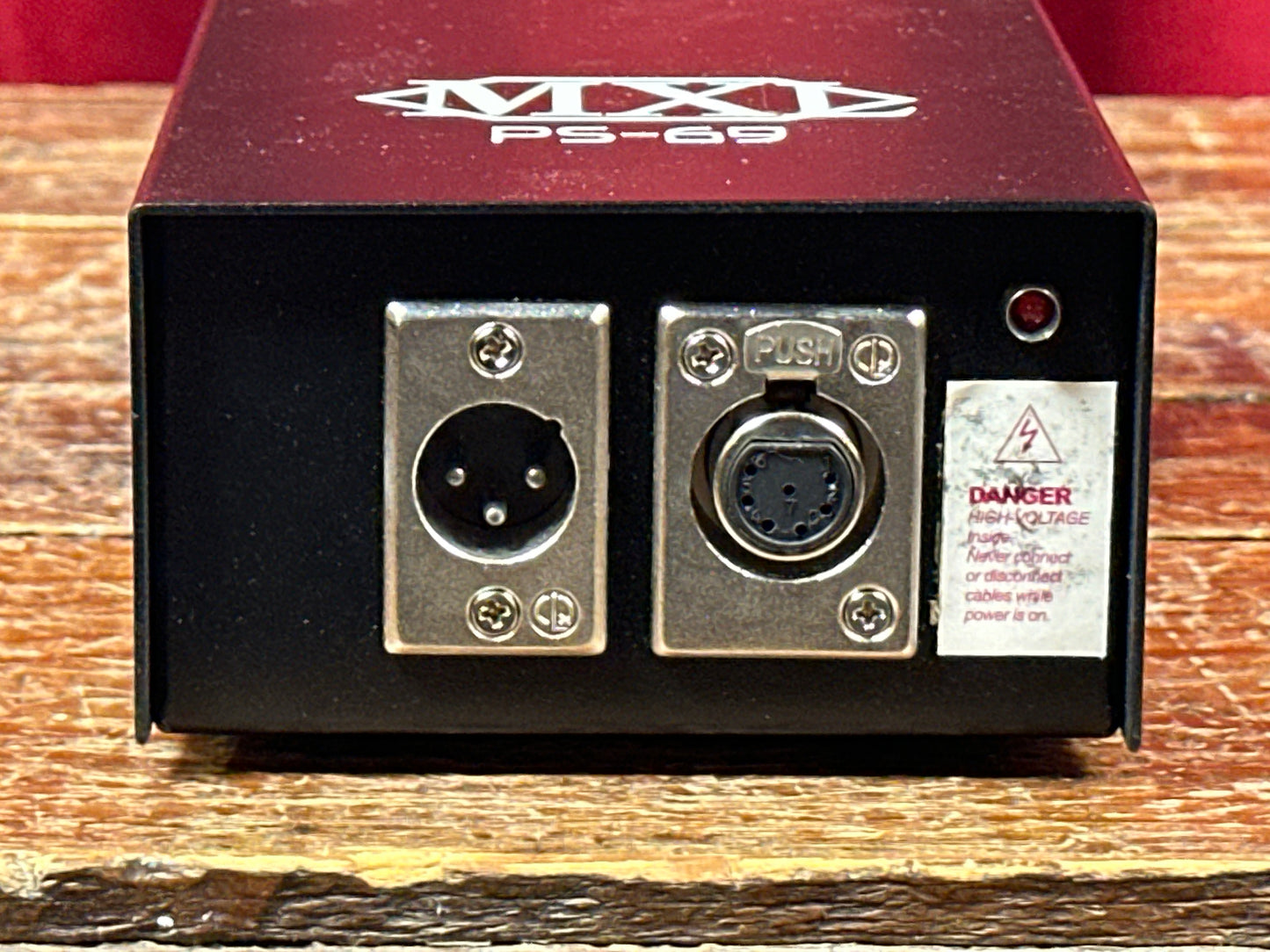 MXL V69 M EDT Mogami Edition Tube Condenser Microphone w/ Case