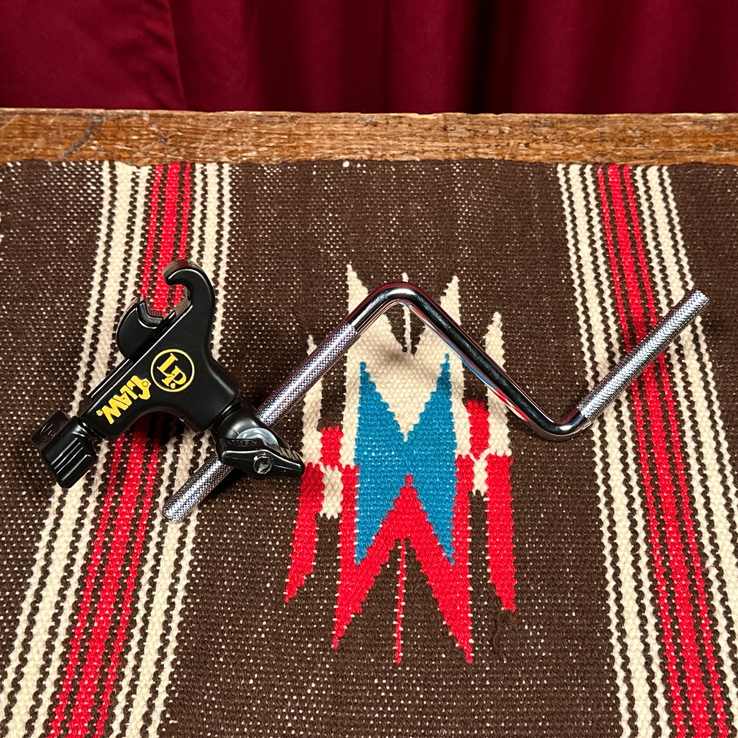 LP Latin Percussion LP592B-X Claw w/ Percussion Rod