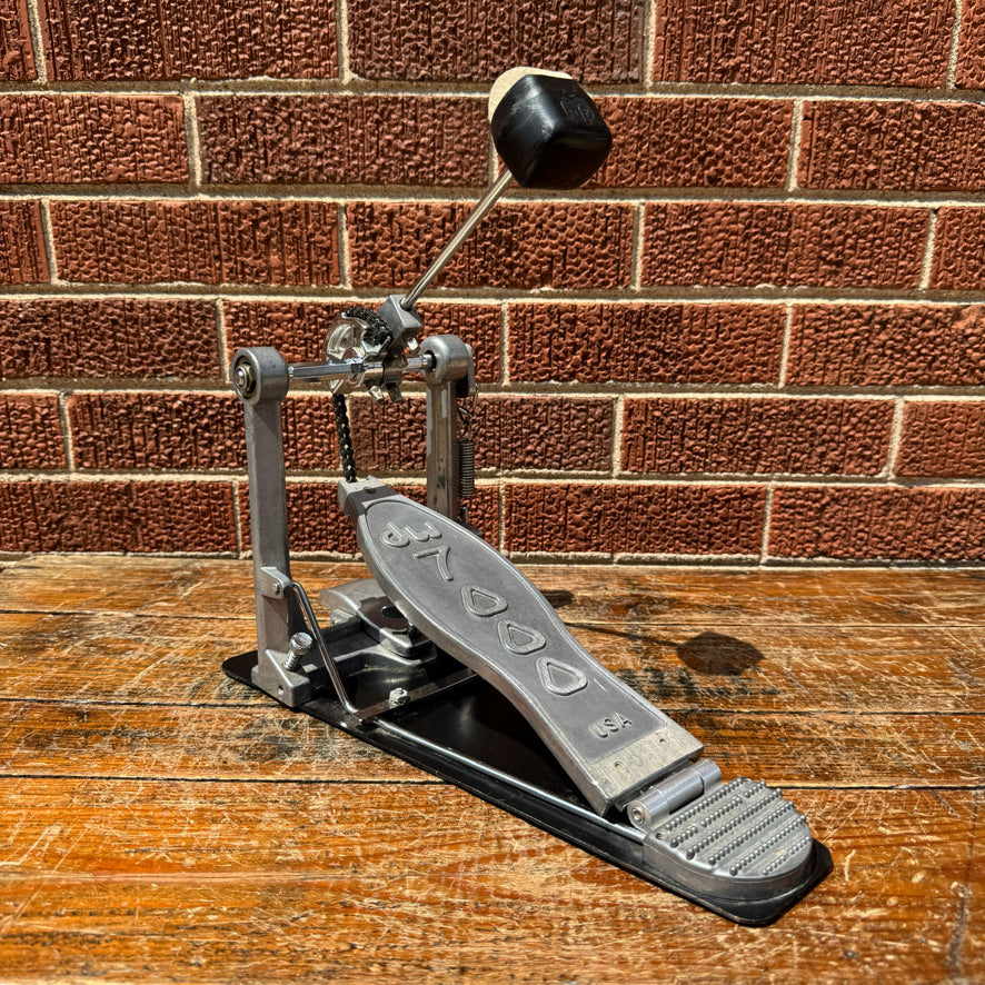 DW 7000 Series Single Chain Bass Drum Pedal Silver Drum Workshop