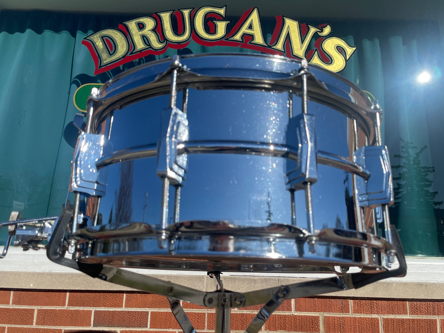 1972 Ludwig 6.5x14 No. 411 Super Sensitive Snare Drum Supraphonic