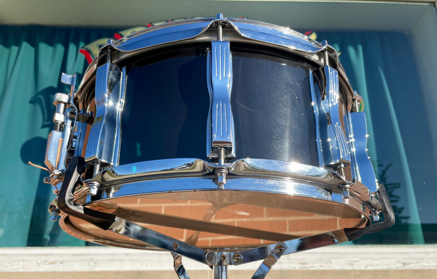 1980s Ludwig 6.5x14 Rock/Concert Snare Drum Black Cortex Monroe Badge