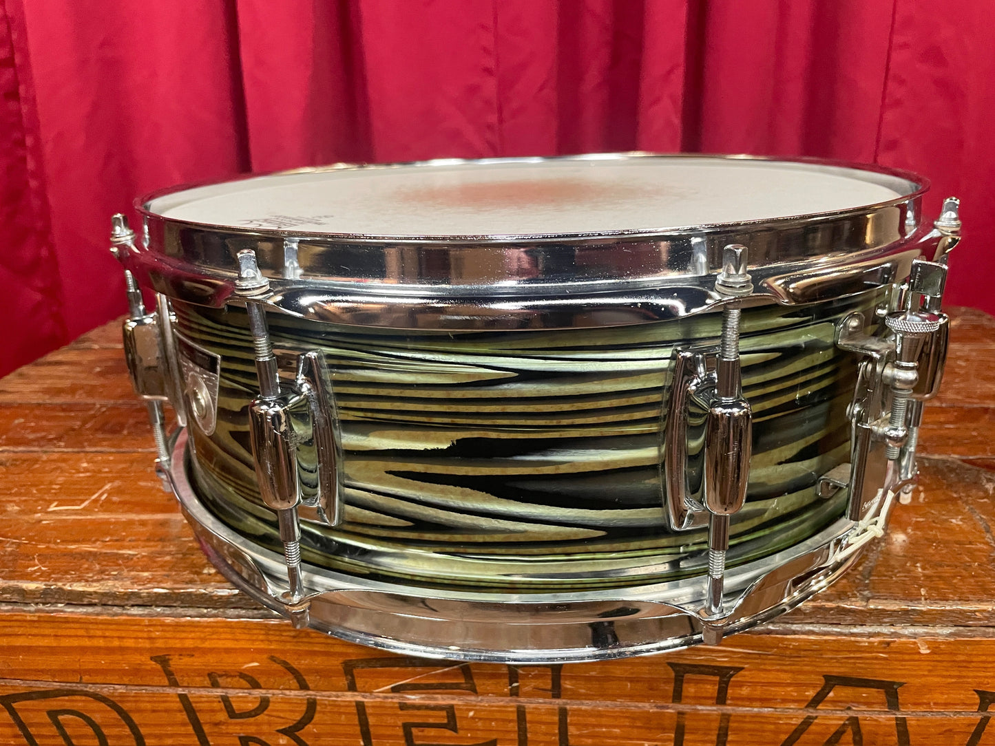 1970s Ludwig Standard 5x14 Avocado Strata Snare Drum