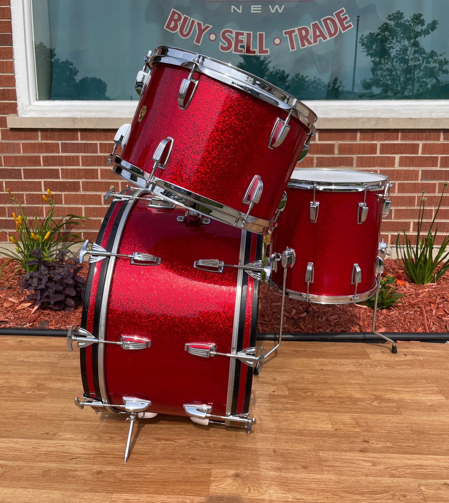 1960s Ludwig New Yorker Drum Set Red Sparkle, Side View