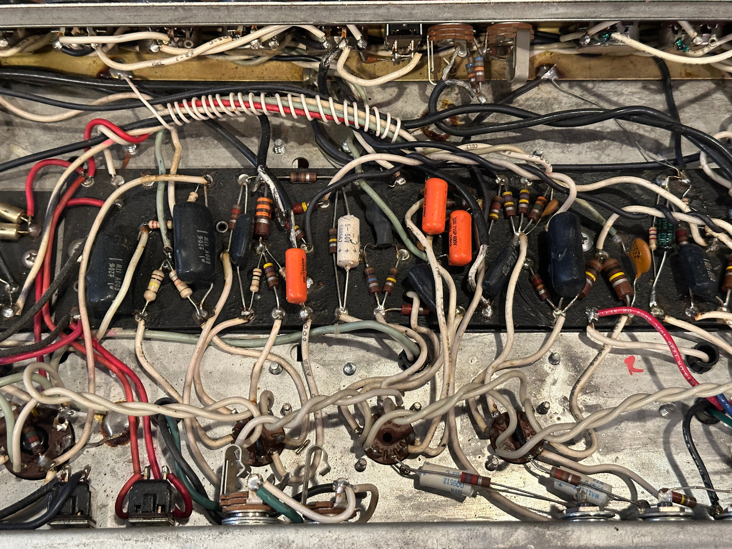 1970s Fender Silverface Twin Reverb Combo Amplifier Modded