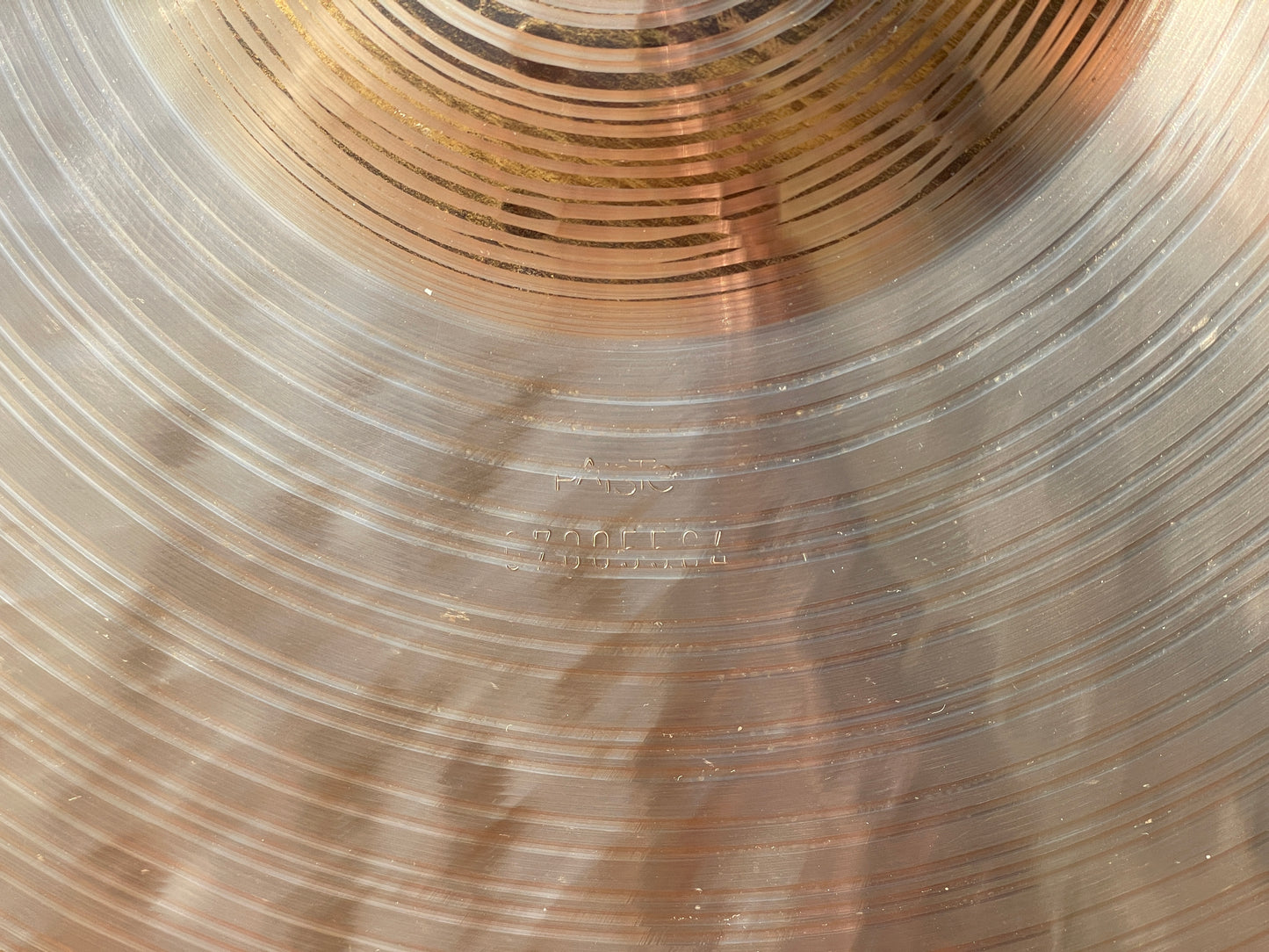 18" Paiste Signature Traditional Thin Crash Cymbal 1302g